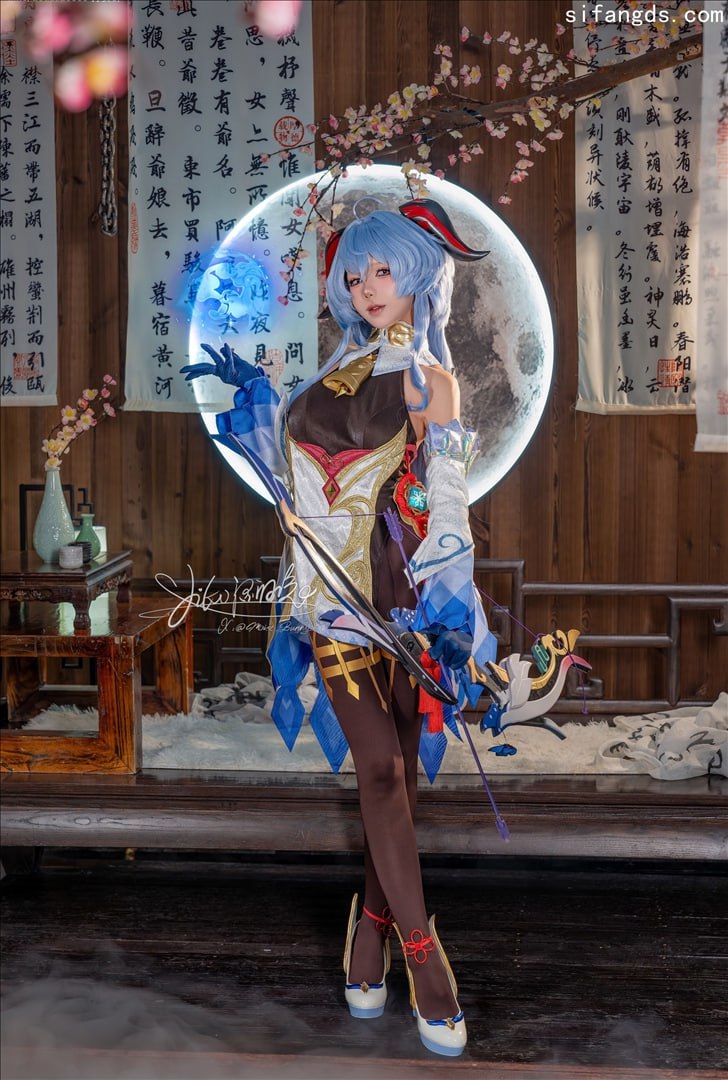 咬一口兔娘 - 循循守月-甘雨