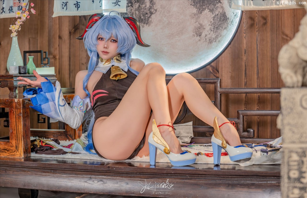 Bite a bunny girl - Xunxun Shouyue - Ganyu