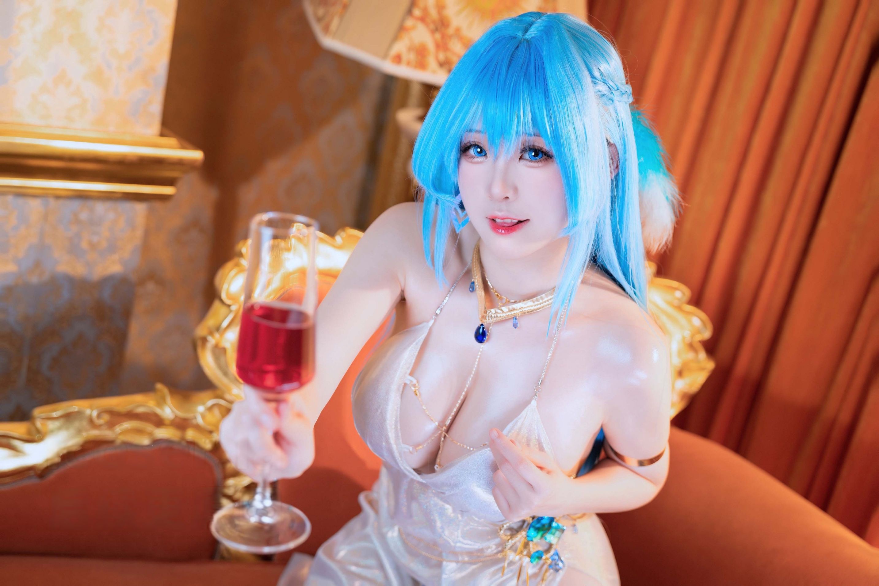 miko酱ww - NIKKE 胜利女神 海伦礼服 39P