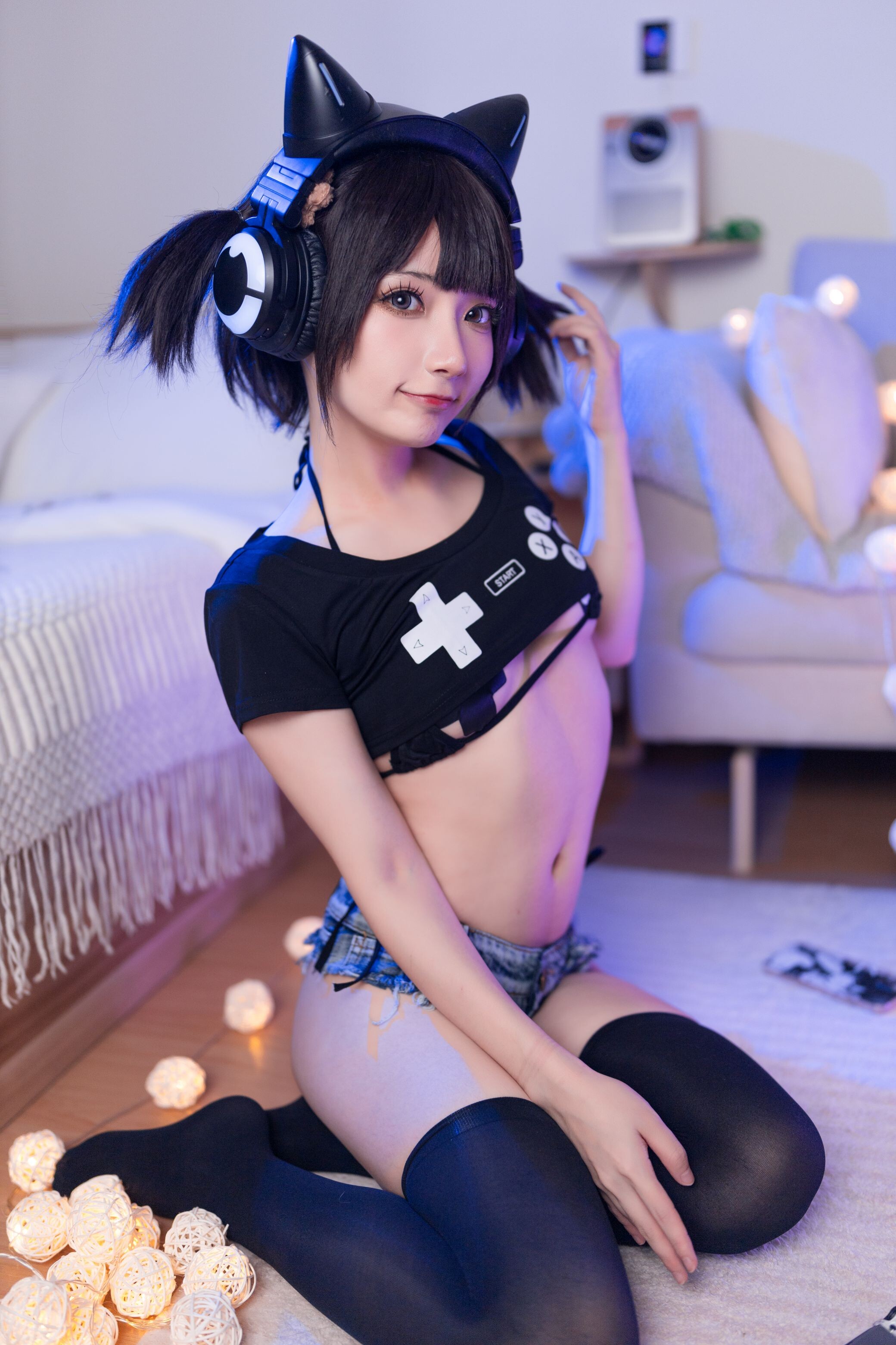 ซือซานไม่ใช่ซือว - สาวน้อยที่แอบเล่นเครื่องเล่นเกม 48P