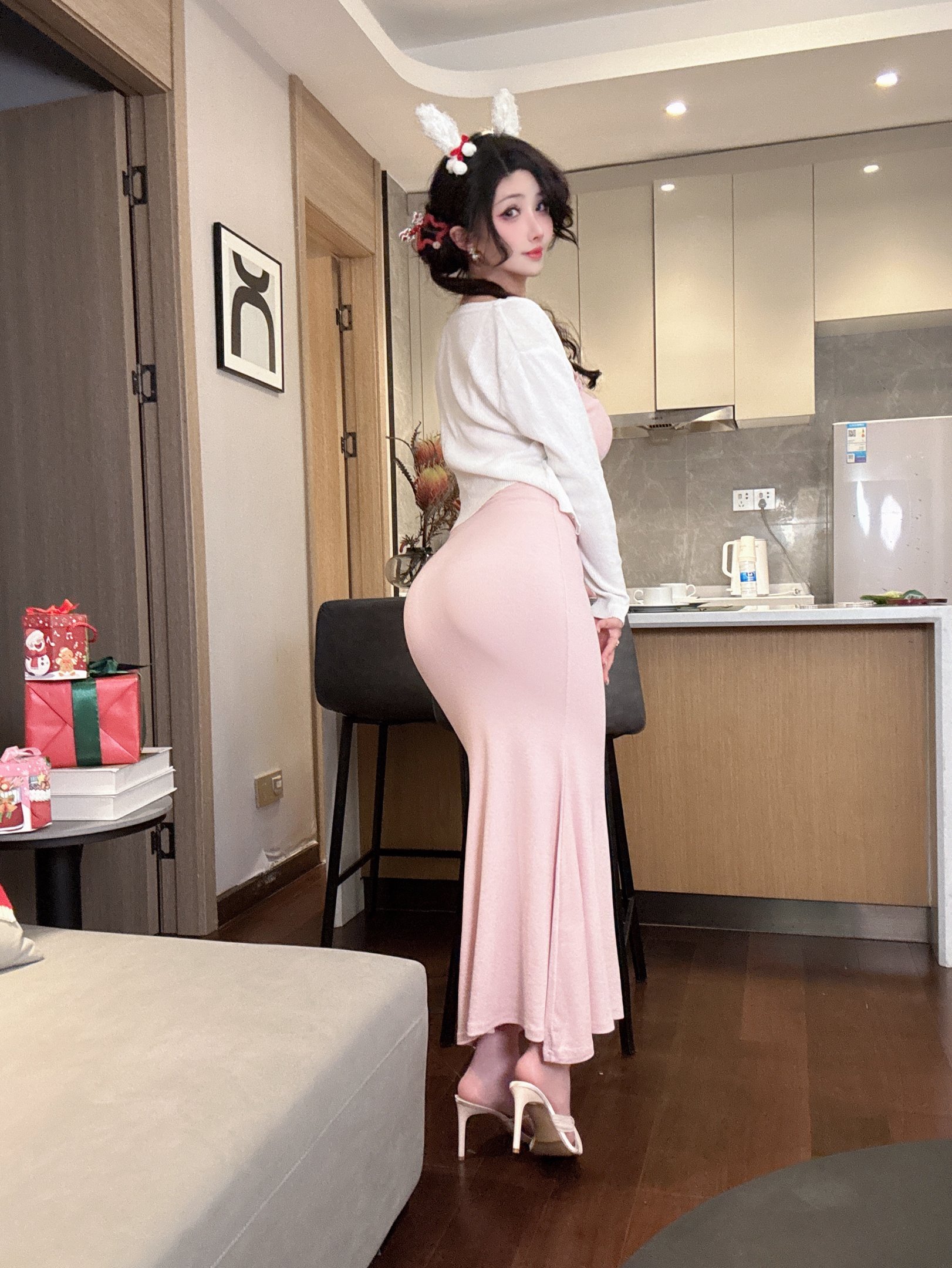 Rioko凉凉子《圣诞草莓蛋糕》32P1V写真