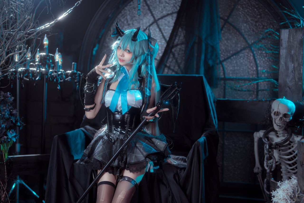 艾西aiwest - 初音小恶魔