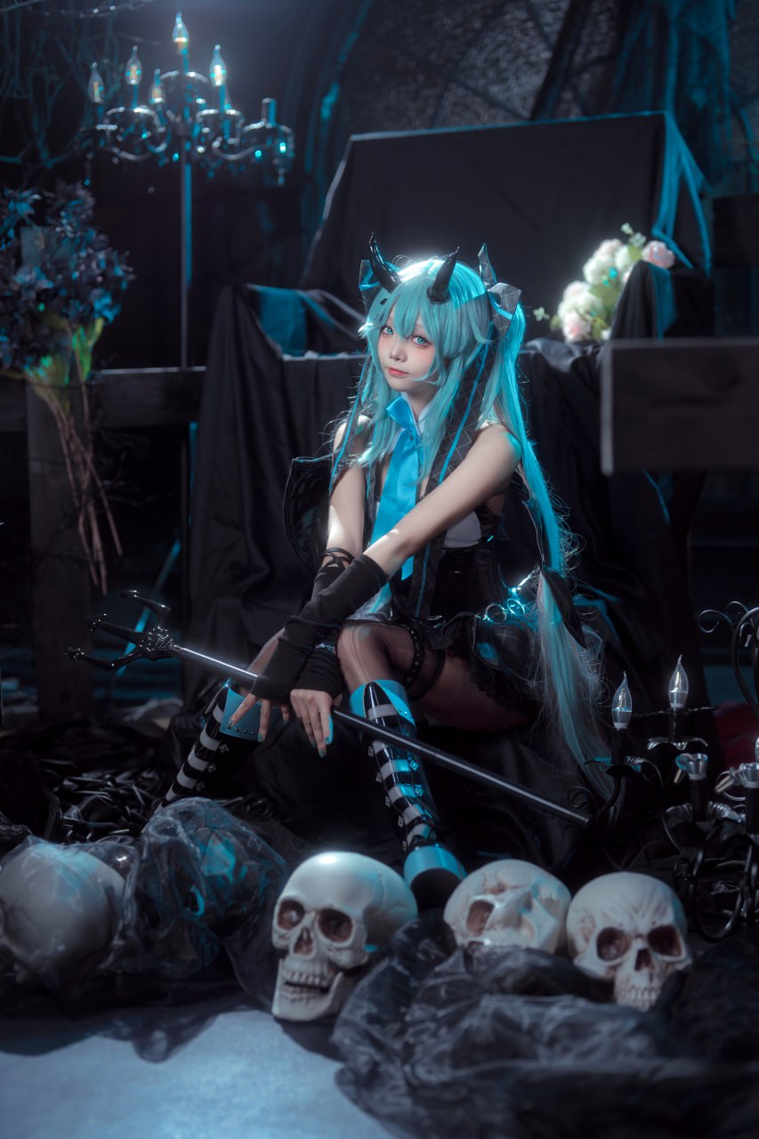 艾西aiwest - 初音小恶魔