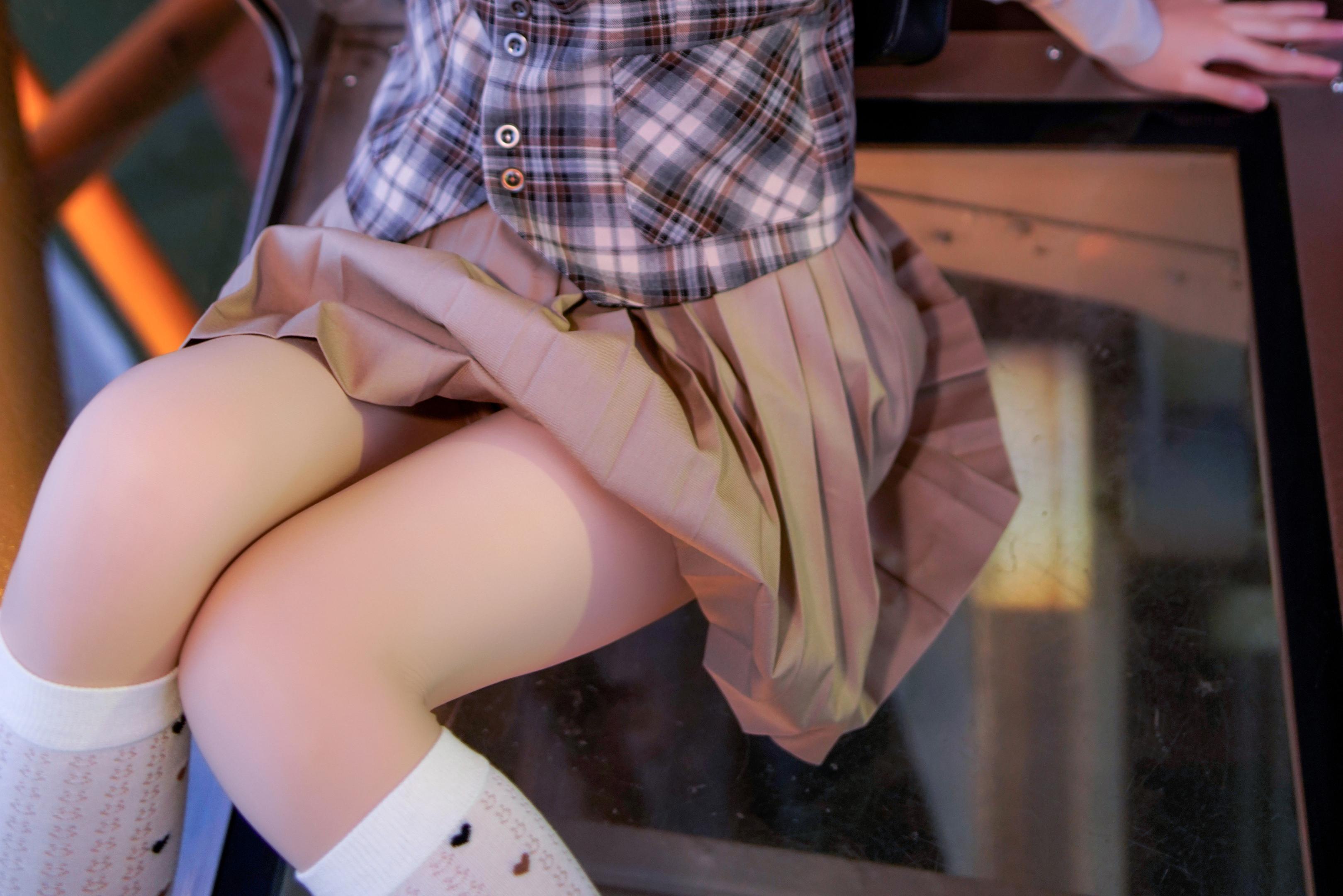 桜桃喵 - 制服摩天轮 27P