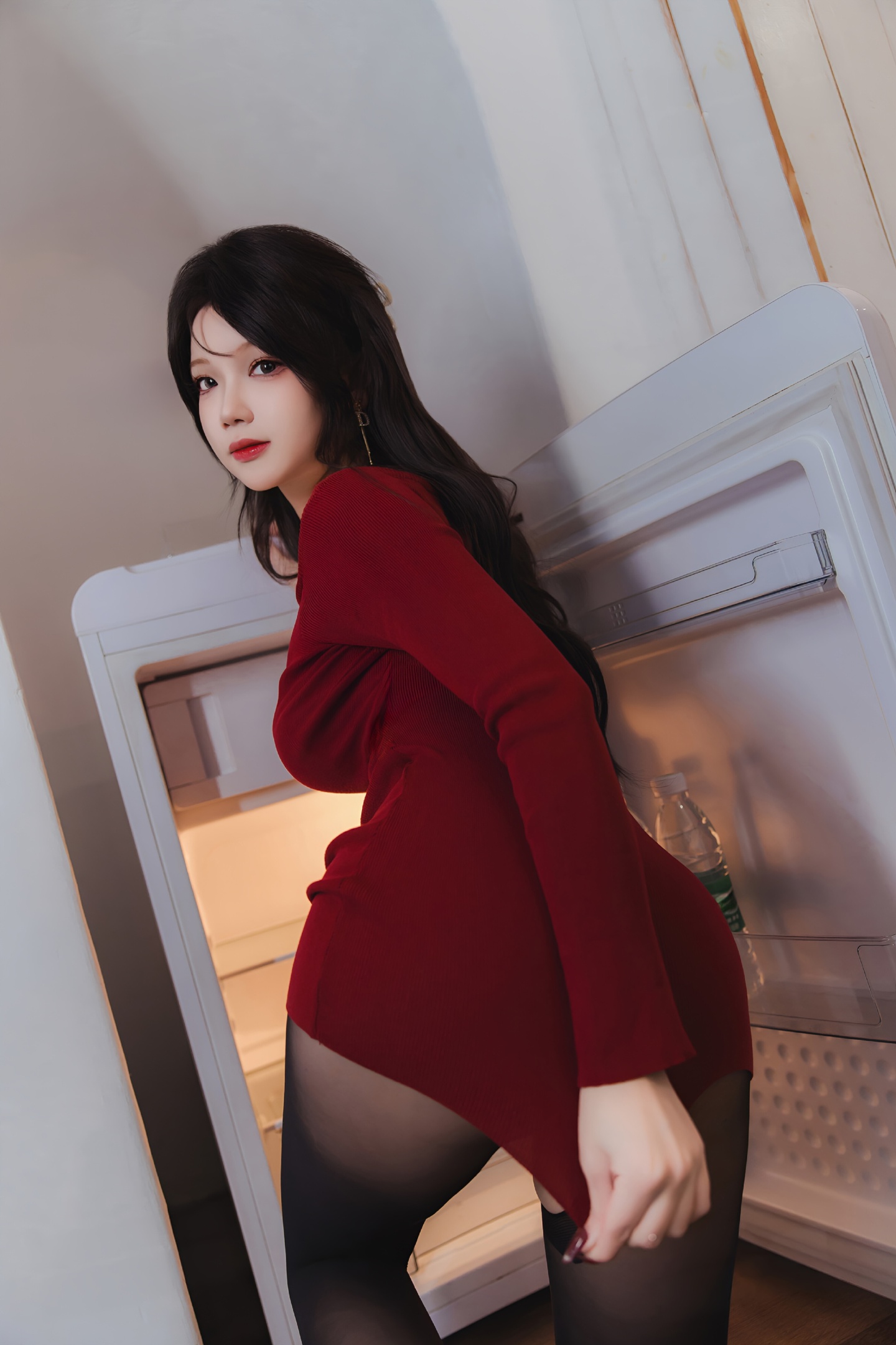 เซวชิงแอสตรา - กระโปรงแดง ถุงน่องดำ เมียตัวน้อย 69P1V
