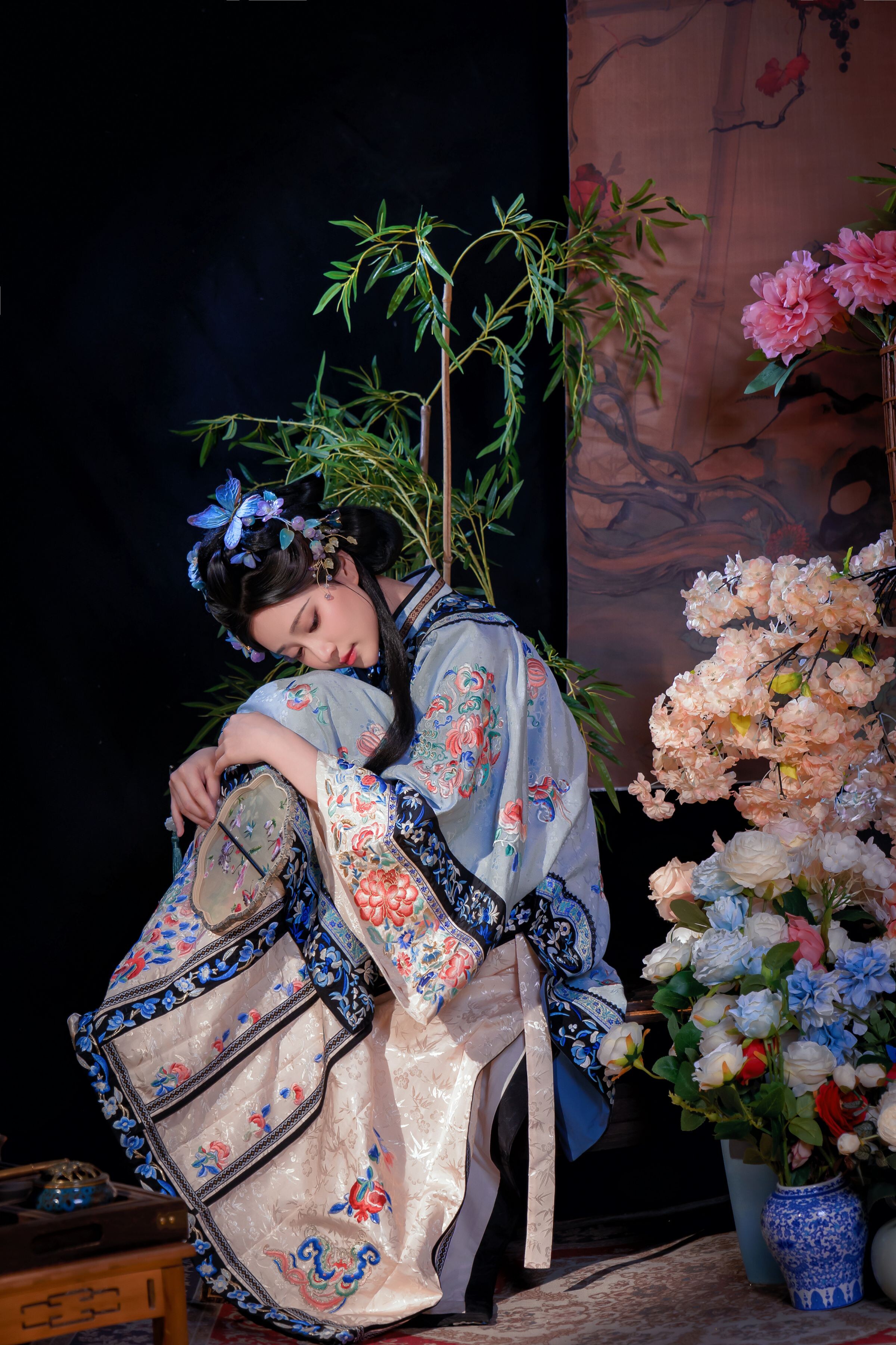Niên Niên - Sơ Lan Lăng