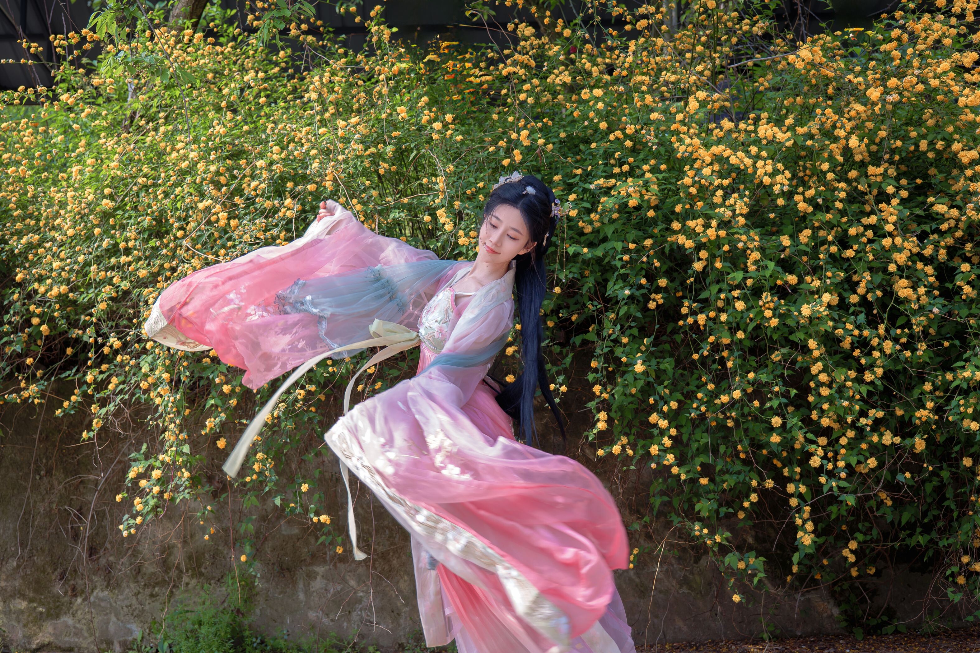 Bo anh Niannian Nnian Haitang Fairy co trang ngoai troi