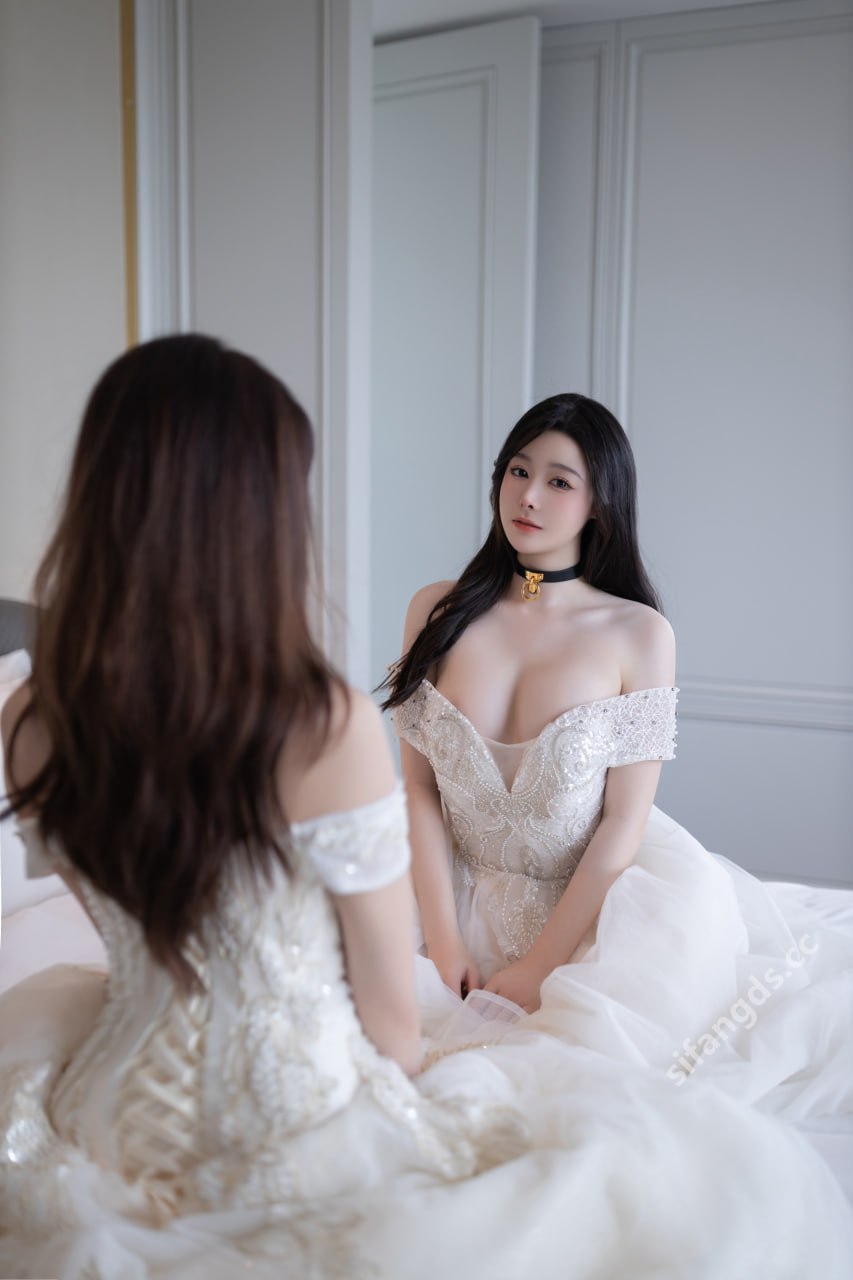 Is Xiao Dou Dou & Lu Xuan Xuan - Top-Quality Beauty, Contrast Under the Wedding Dress, 100P1V
