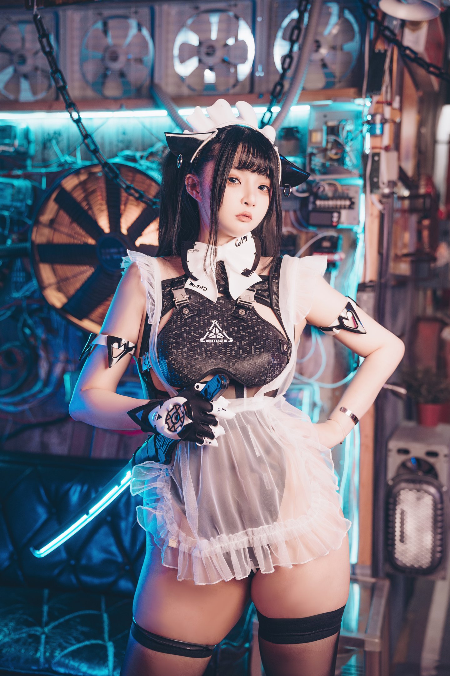Lạc Lạc Raku - FutureTone