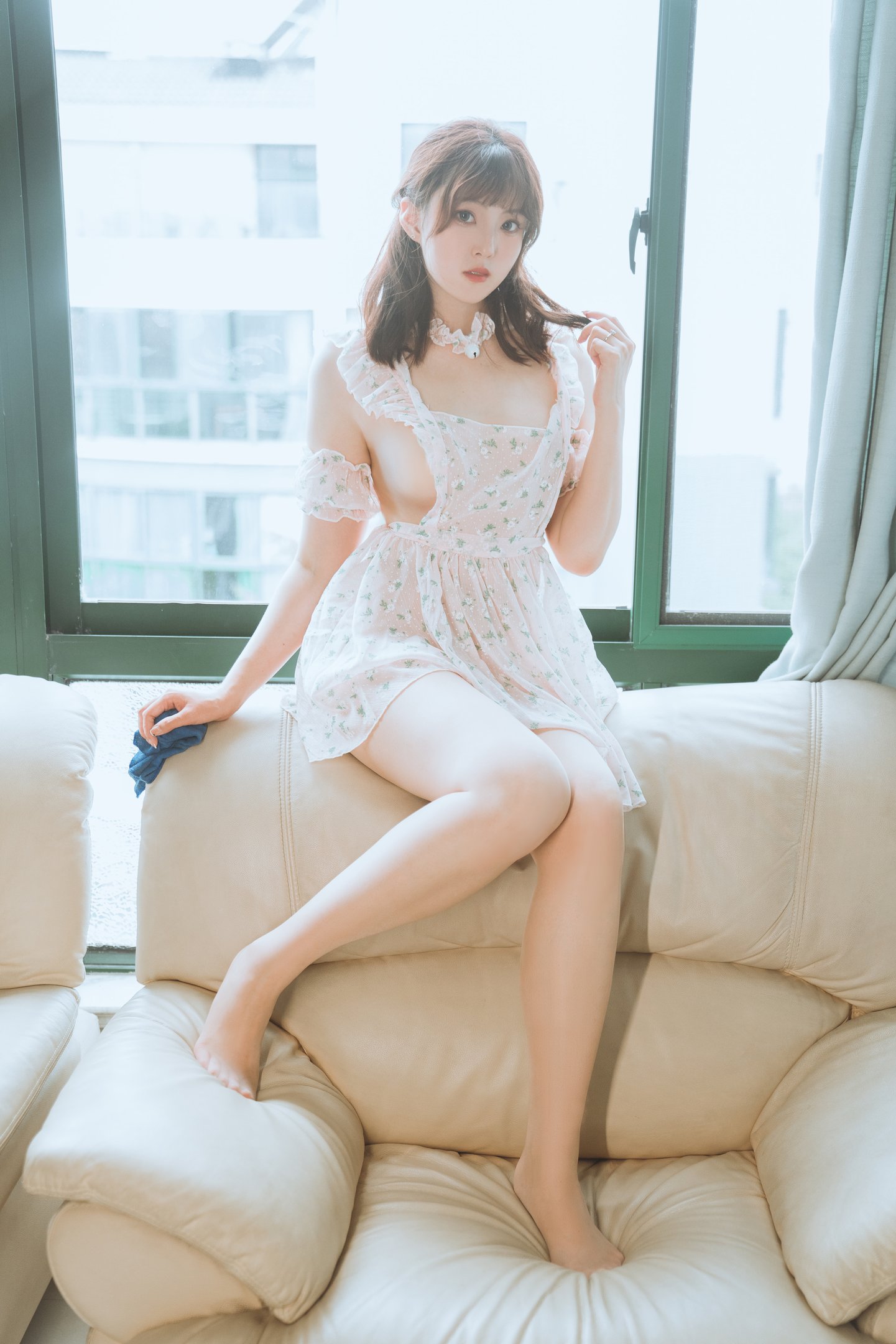 Natsuko夏夏子 - 碎花围裙55P