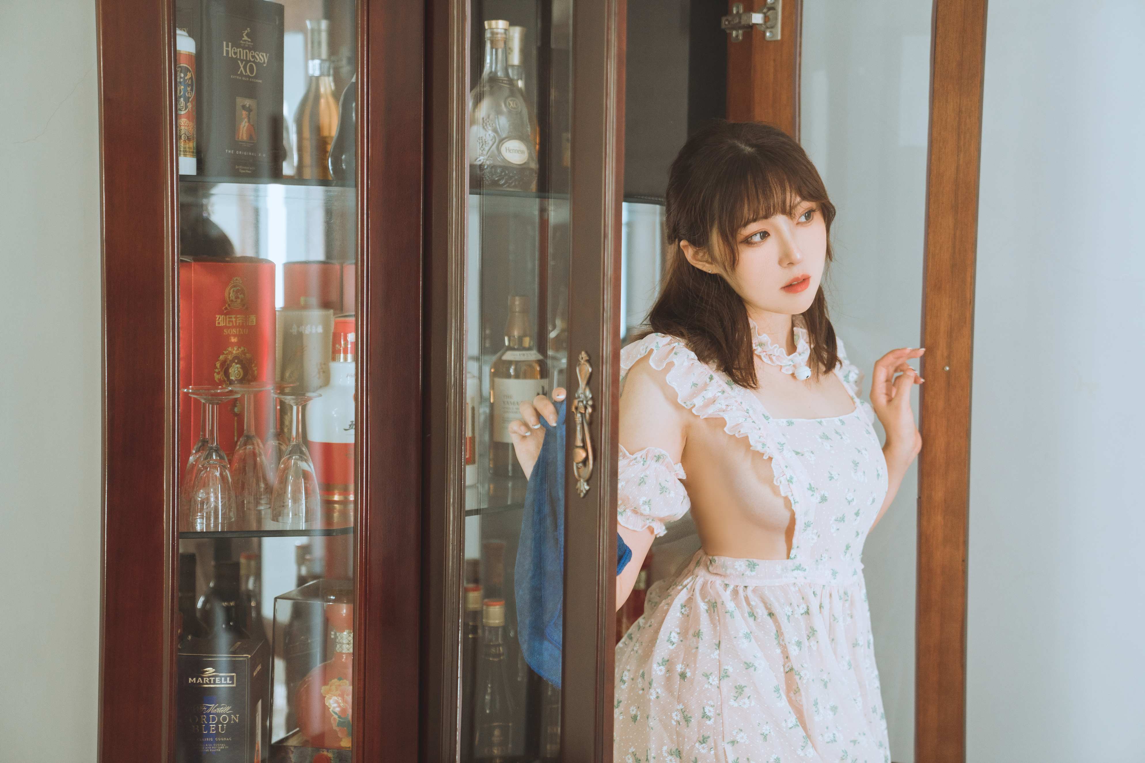 Natsuko夏夏子 - 碎花围裙55P