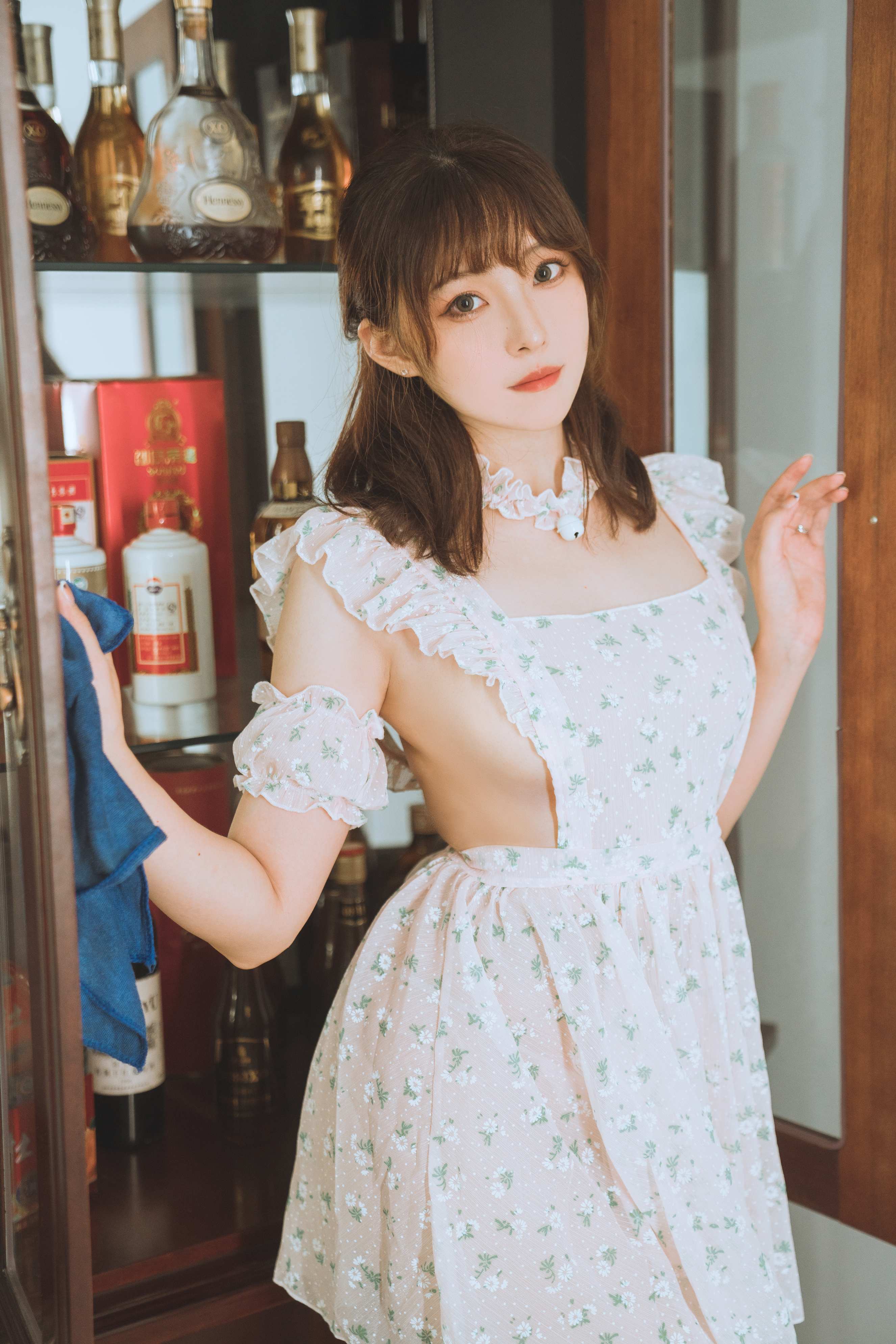 Natsuko夏夏子 - 碎花围裙55P