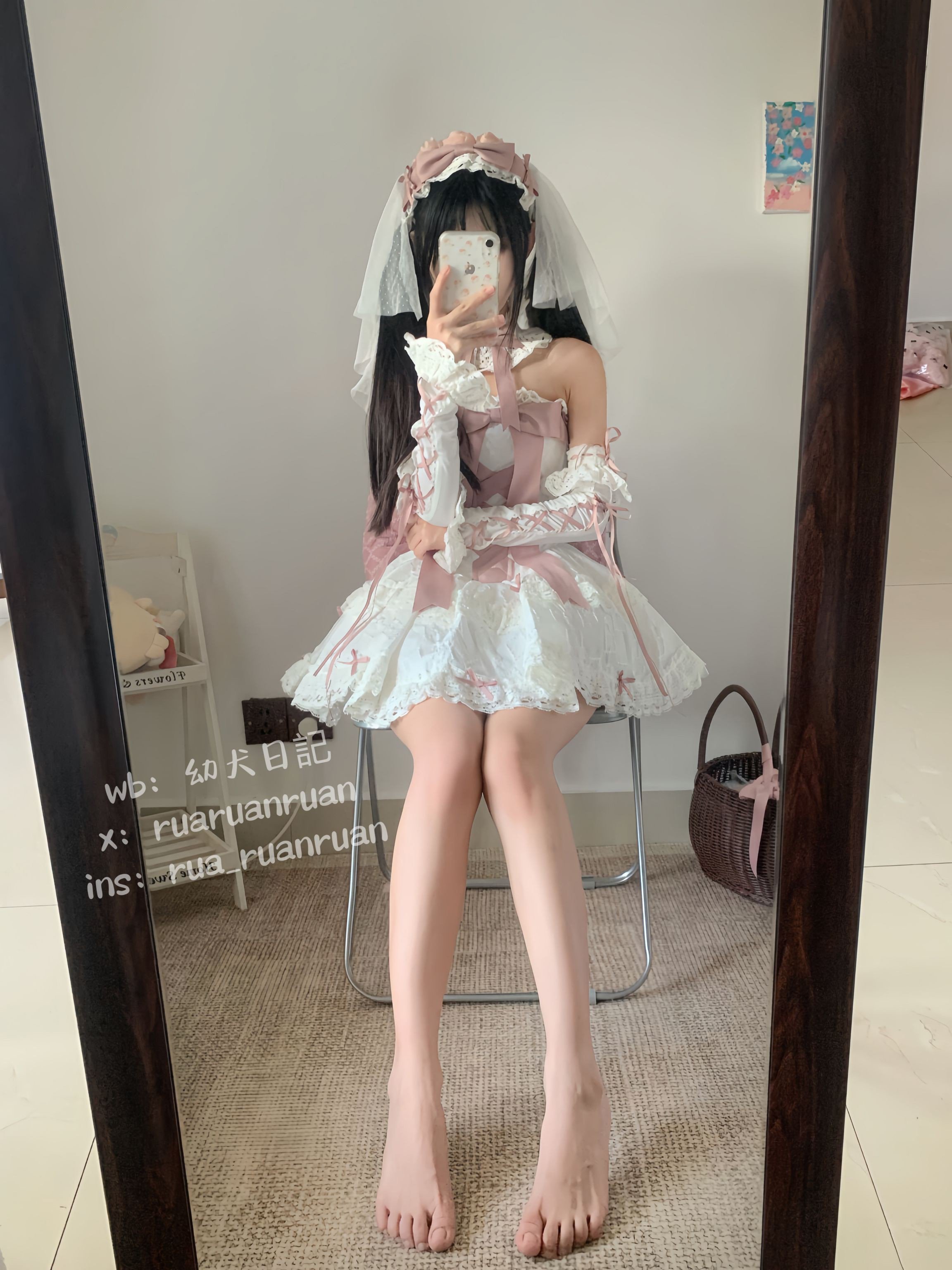 rua阮阮- 初恋缎带 18P