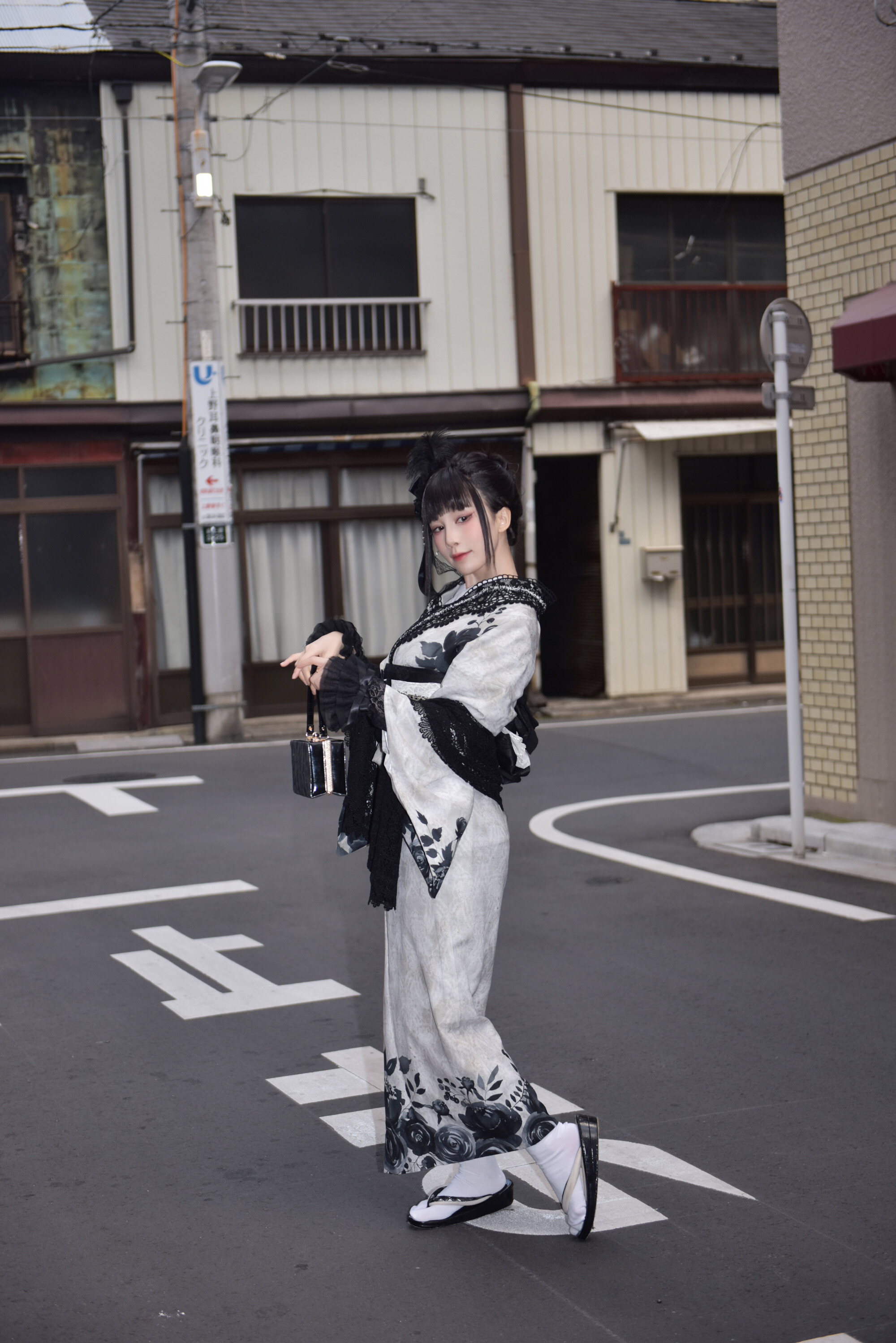 水淼aqua - Black Lace Kimono 70P