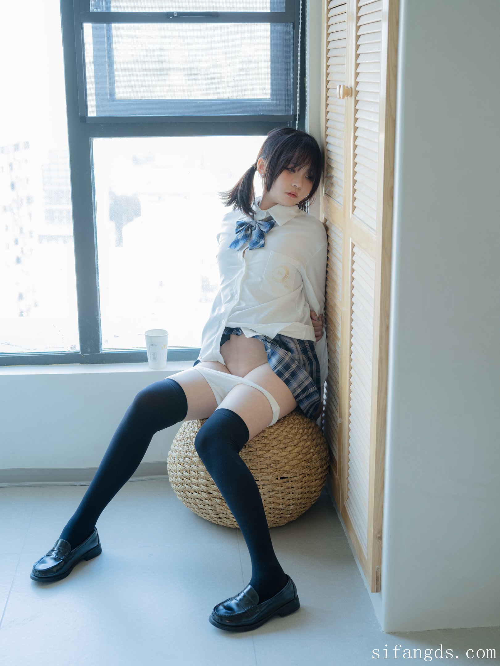 Senluo 小安 - R18定制 JK制服浴缸 Gallery