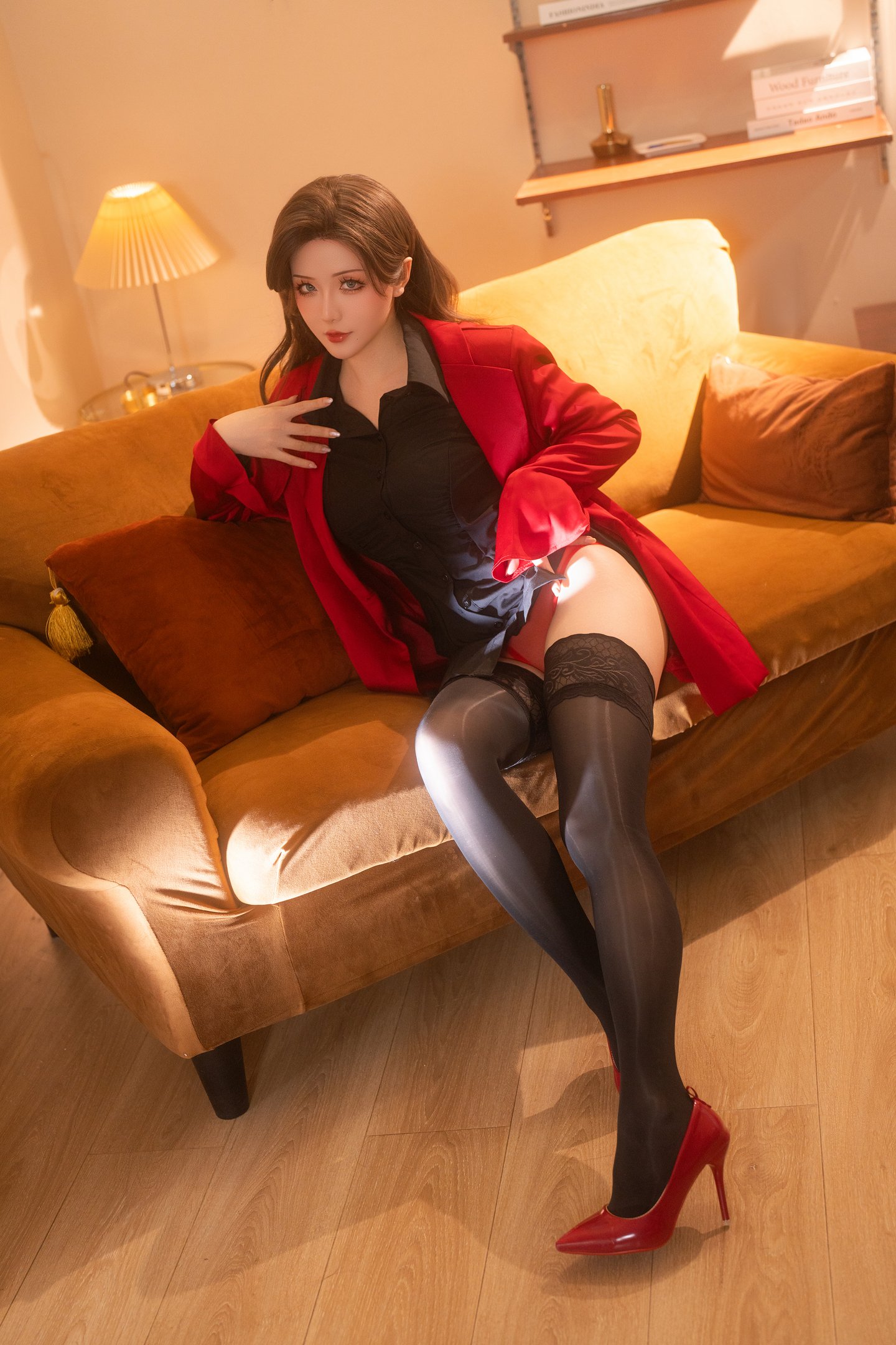 星之迟迟《训狗日记》黑丝高跟Cosplay写真