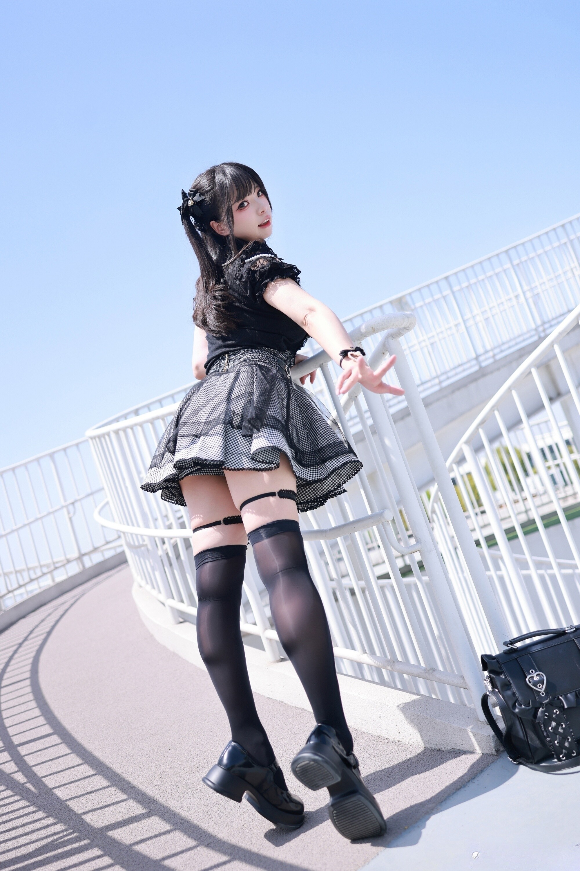 เฌอรี - หญิงสาวระเบิด51P