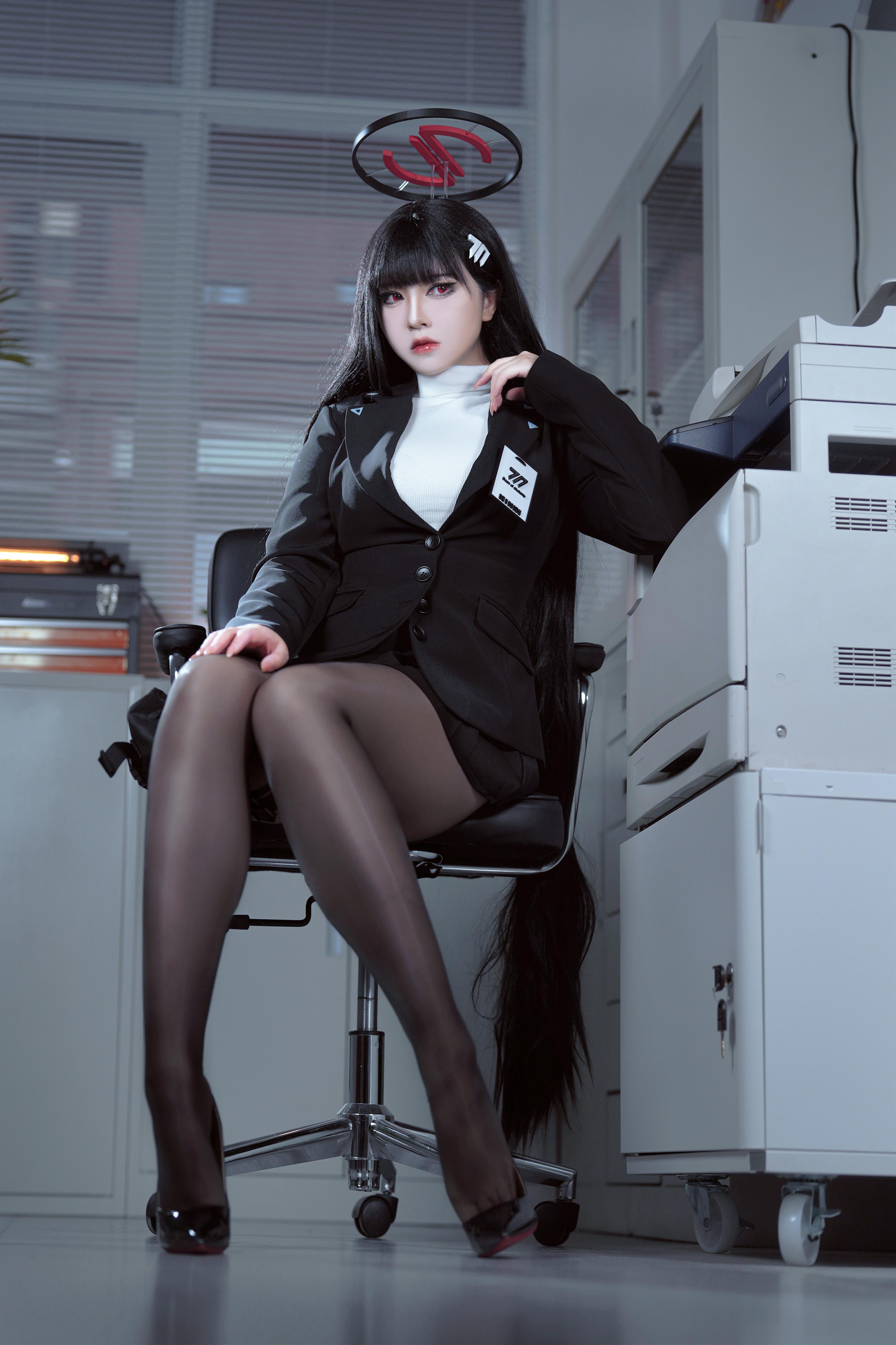 半半子 碧蓝档案调月莉音 Cosplay 60P