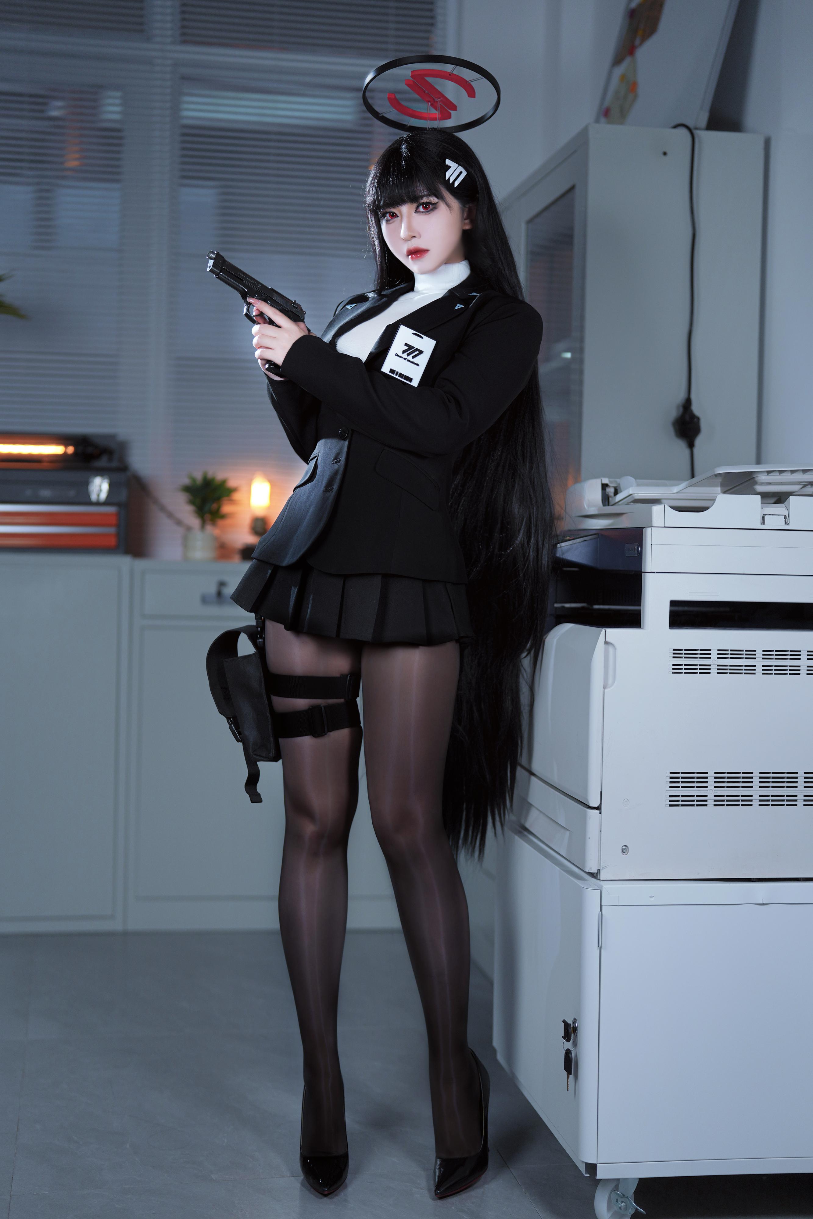 半半子 碧蓝档案调月莉音 Cosplay 60P