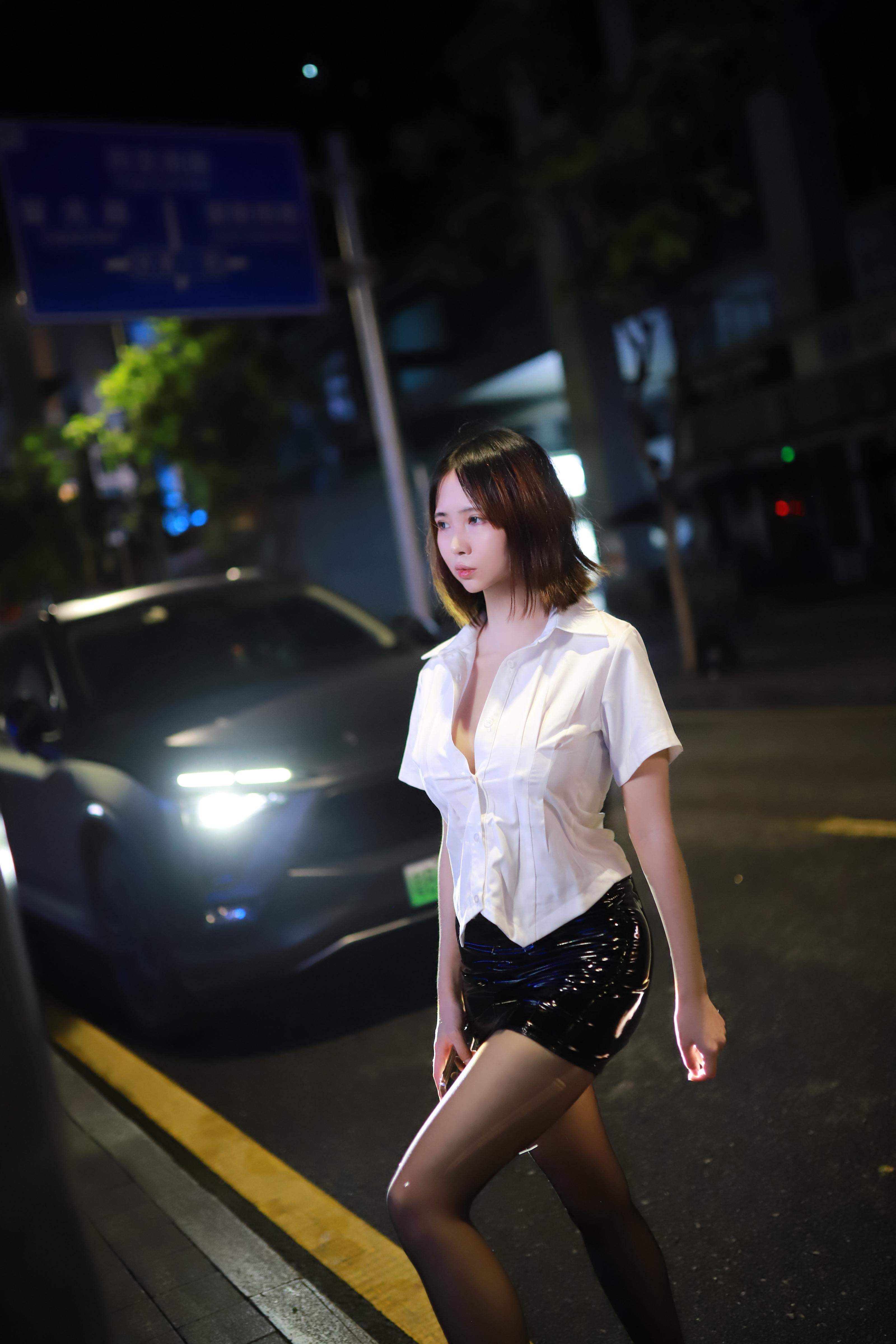 상杉绘梨落 - 사람에게 추적당함 102P