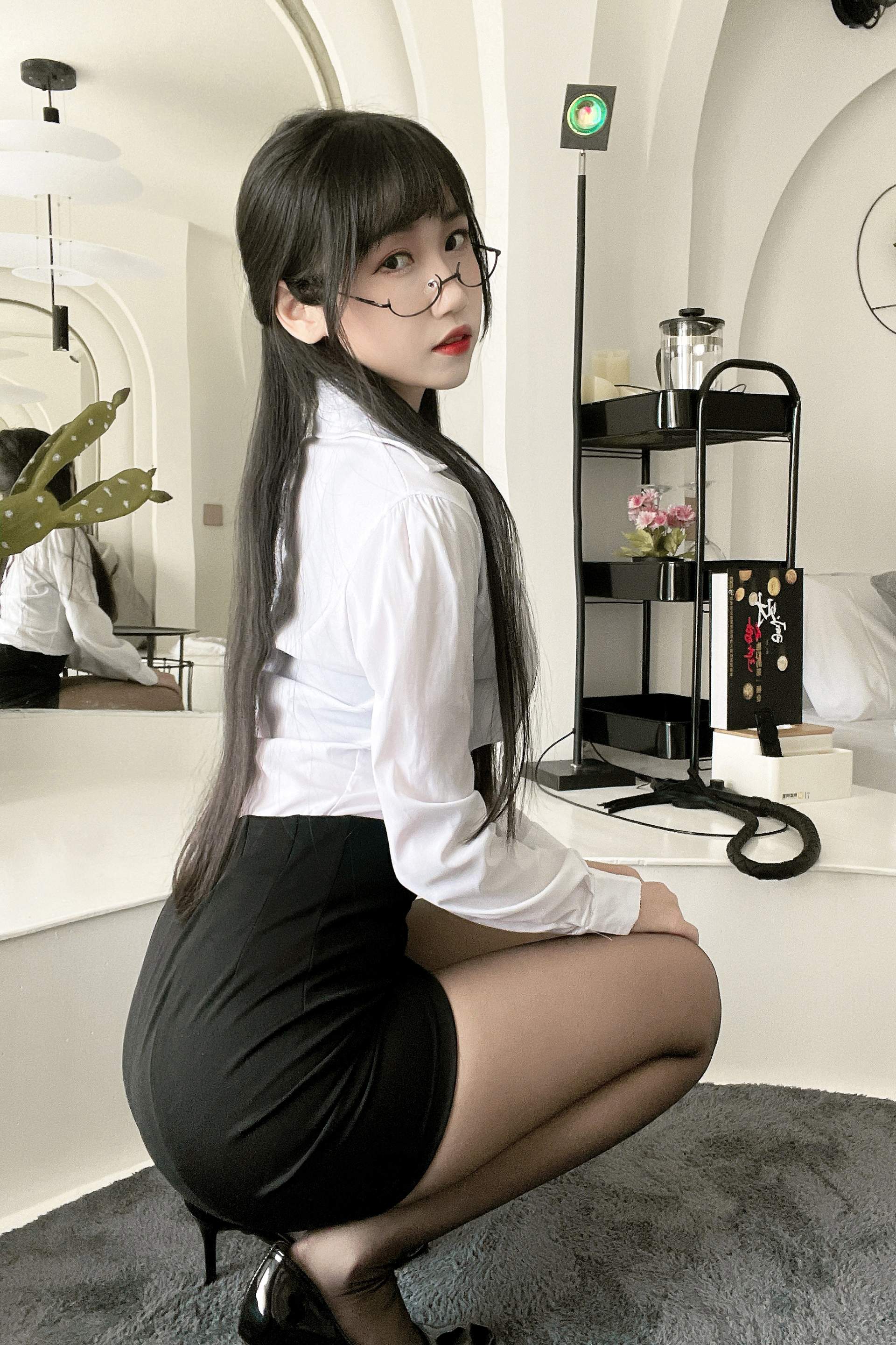 Mèo không ngốc - Đen絲 bao hông OL 24P
