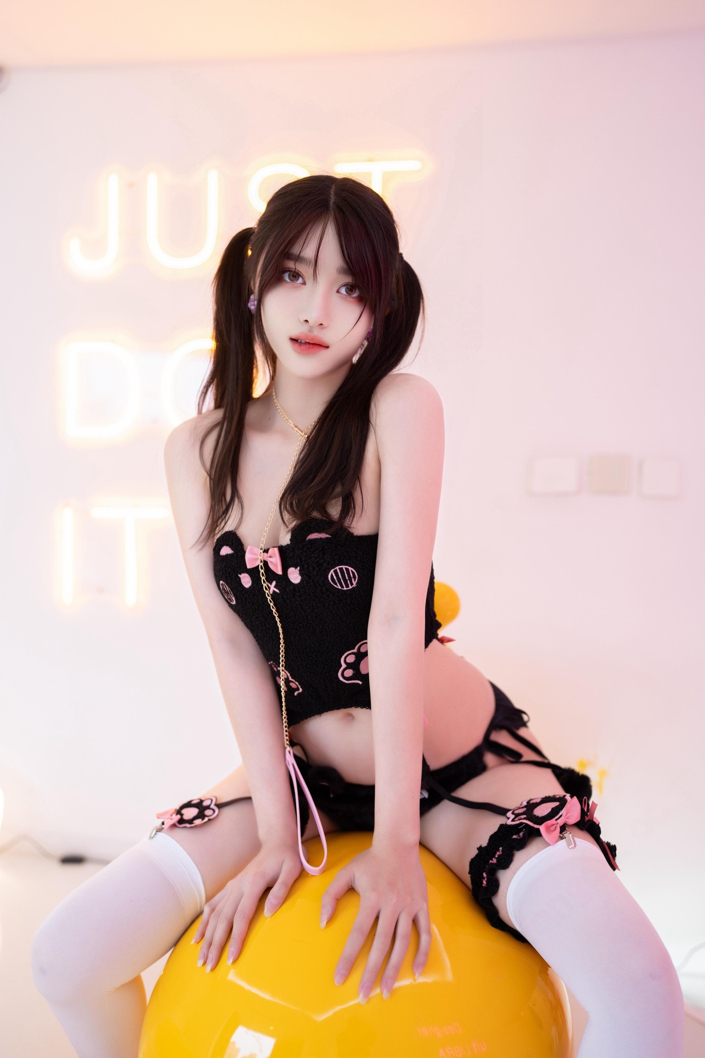 Bạch Lộ lulu - Tình thú bạch絲 84P2V