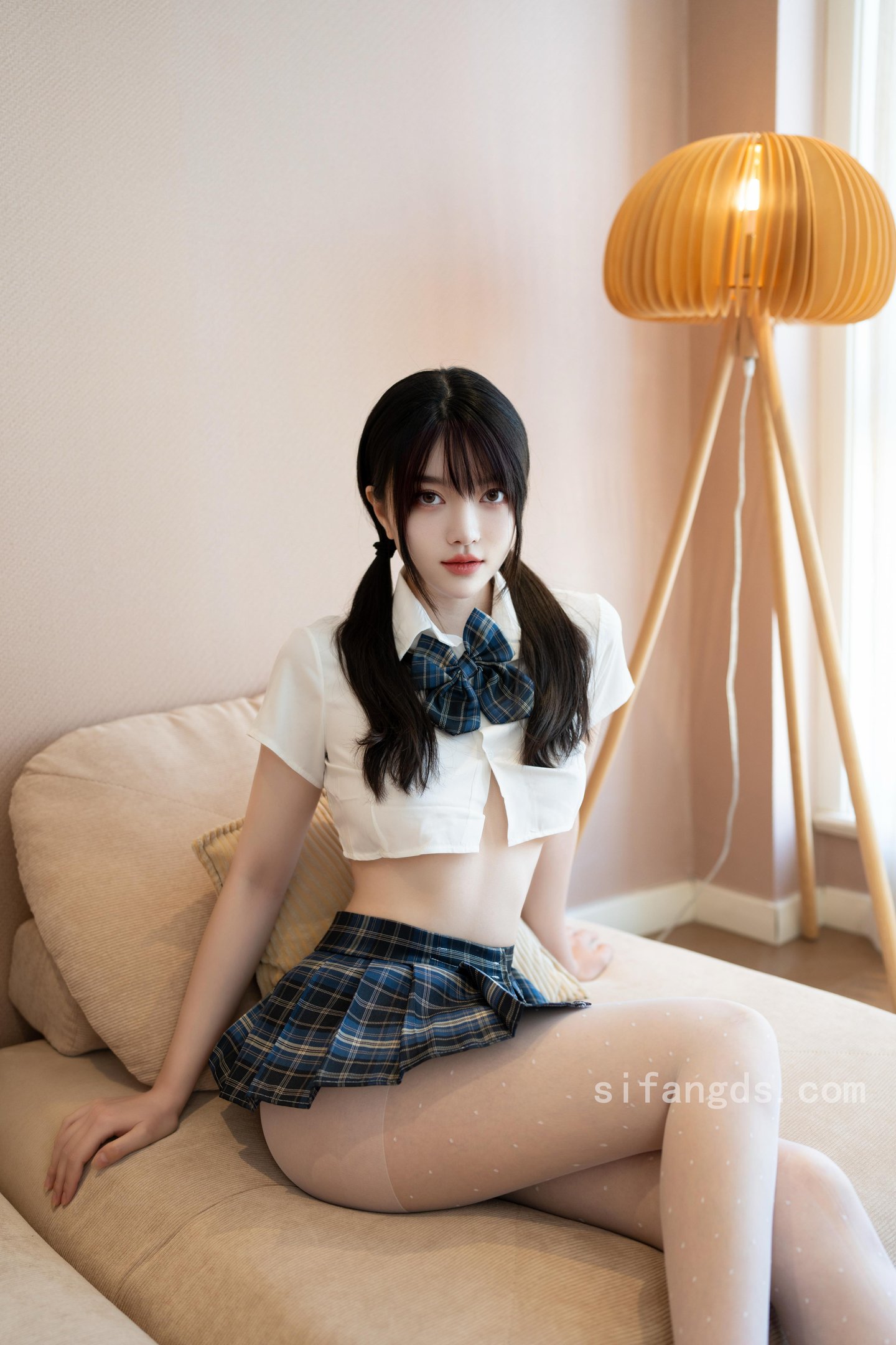 Bạch Lộ Lulu - Thanh xuân học muội 90P