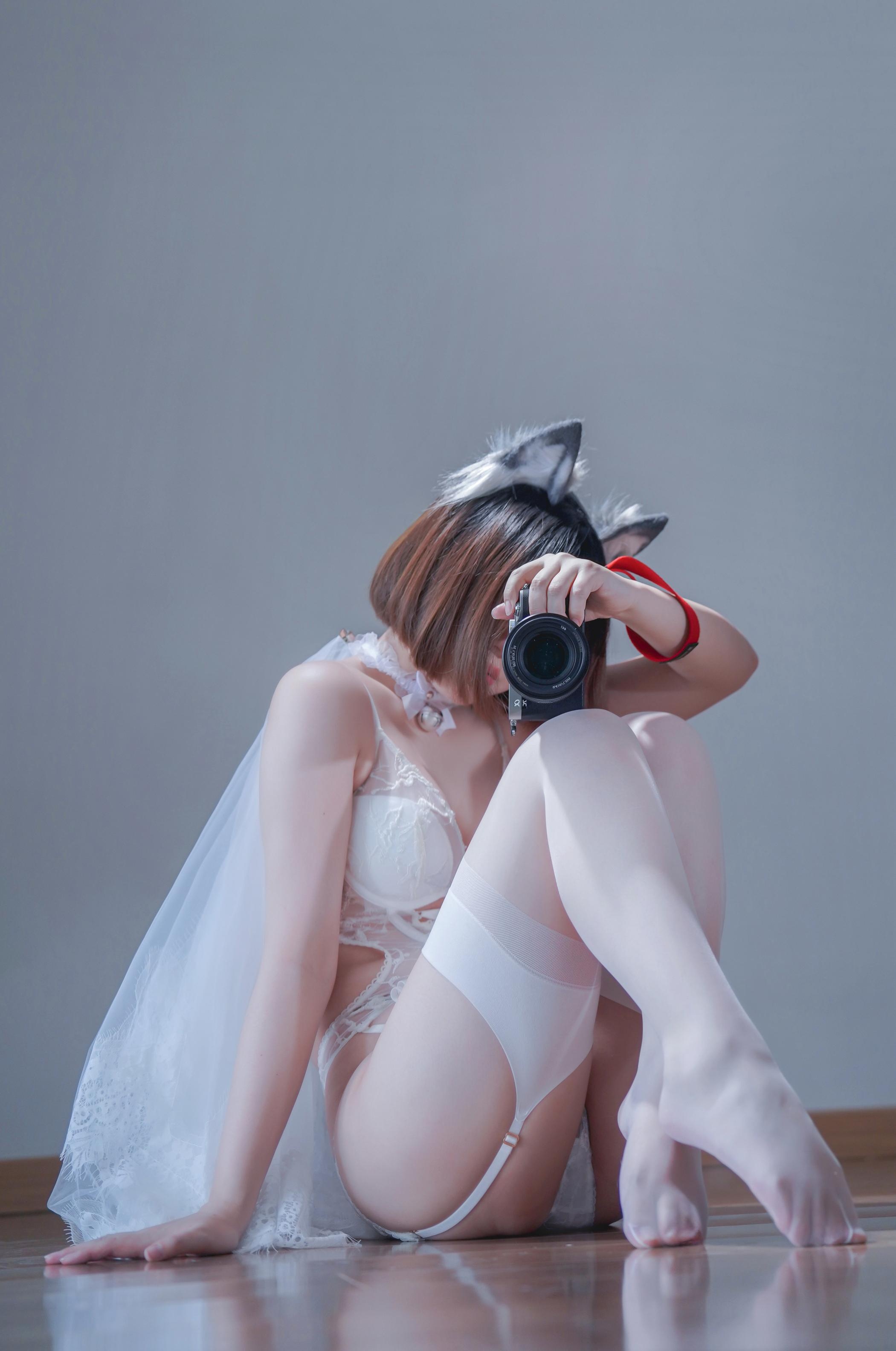 半半子 纯白花嫁 丝袜写真