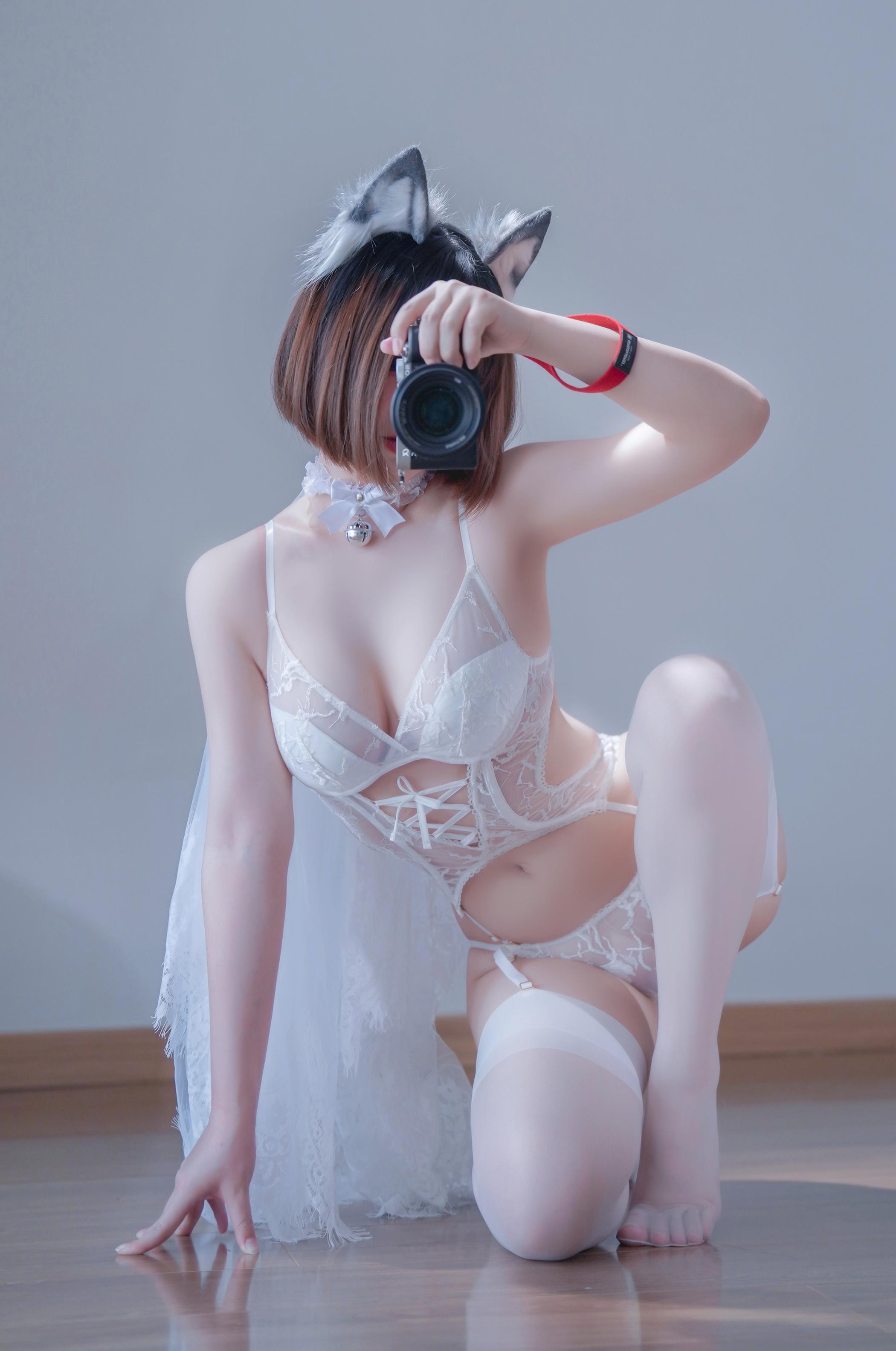 半半子 纯白花嫁 丝袜写真
