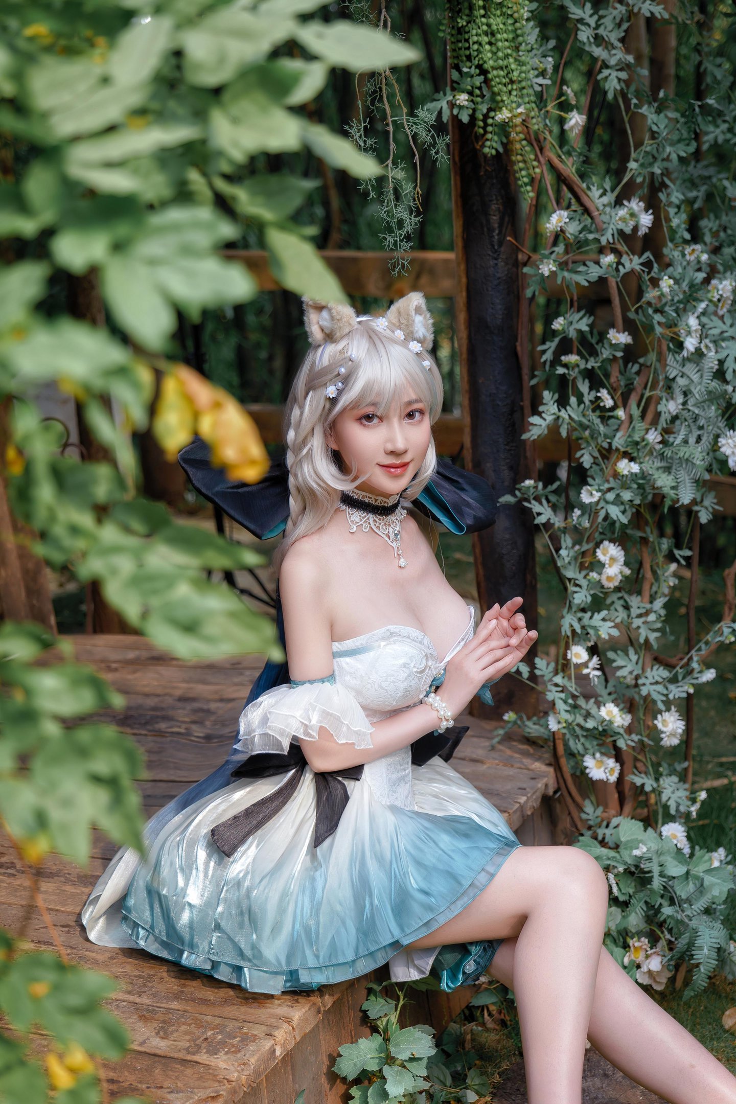 Cosplay Lynette ngoai troi Niannian Nnian vay ngan