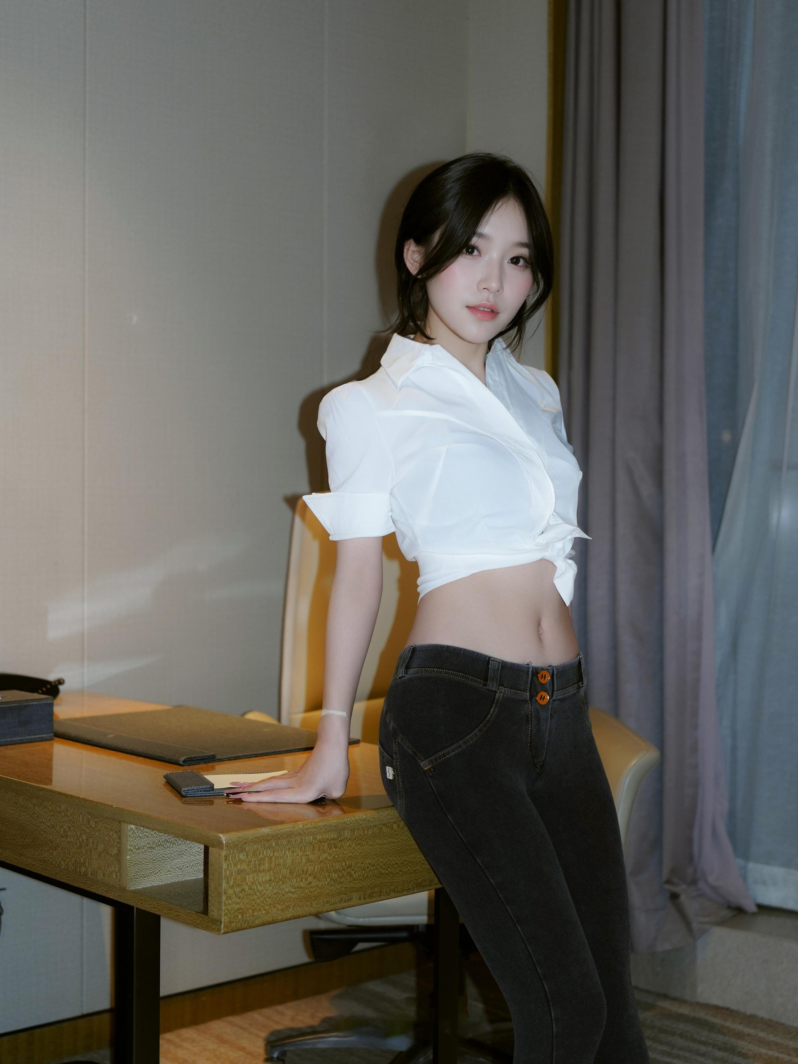 汁汁 - Thư Ký Nữ Thực Tập 87P