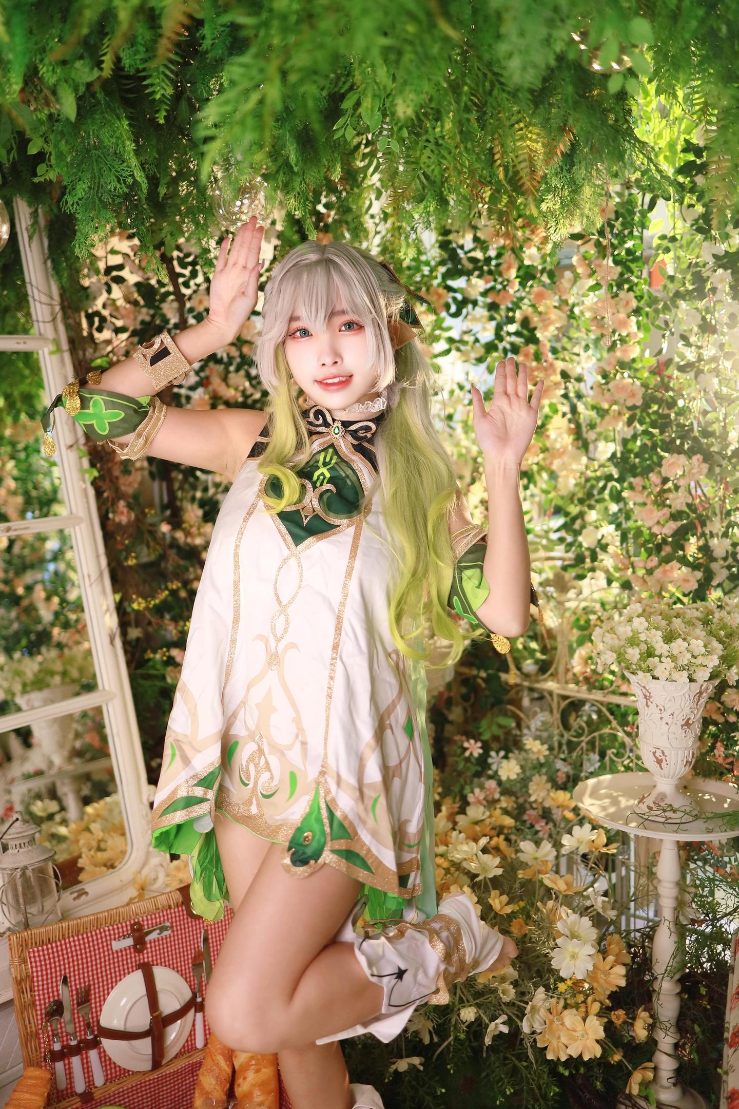 '慕慕Momo - 原神 นาซิดะ 53P1V'