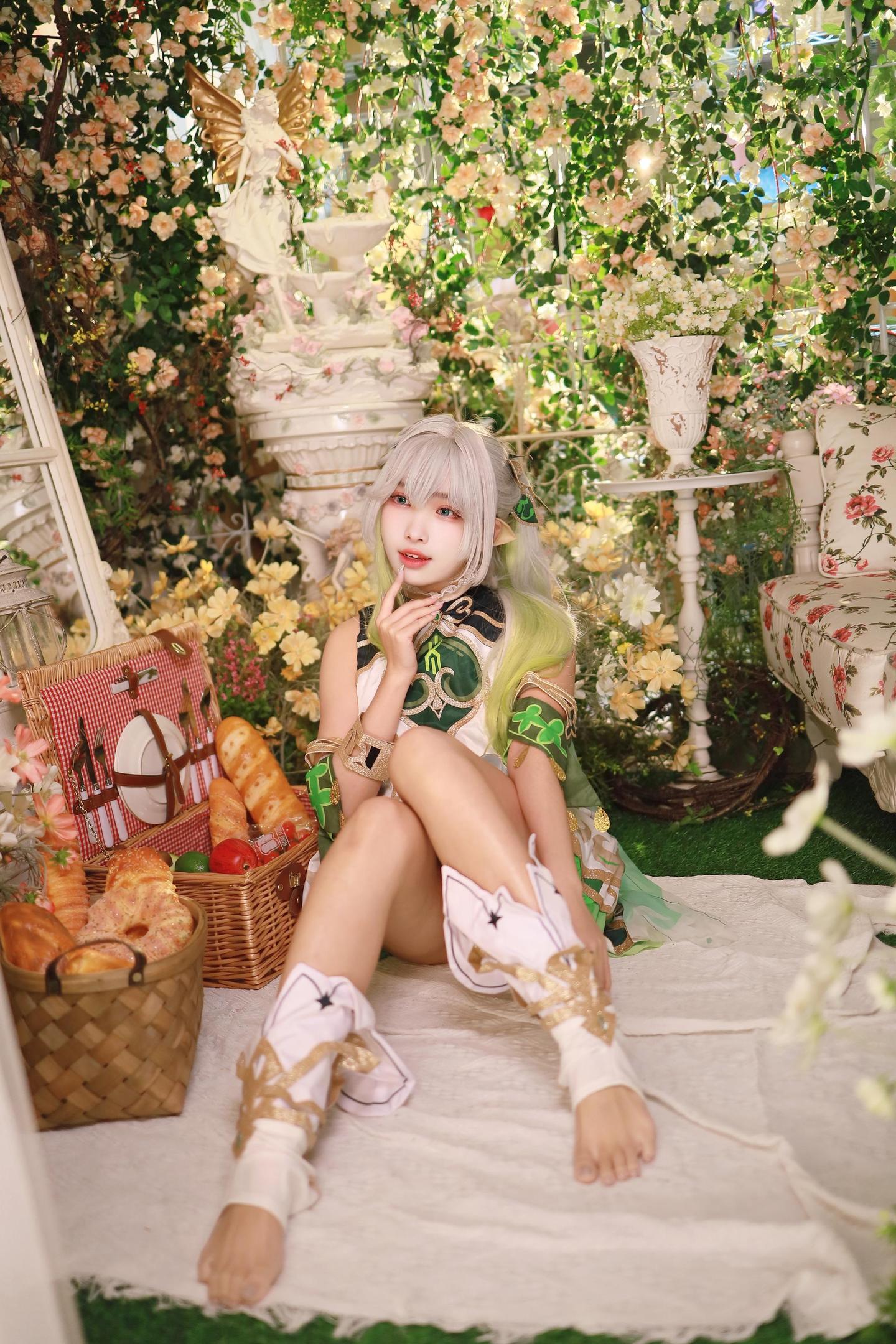 '慕慕Momo - 原神 นาซิดะ 53P1V'