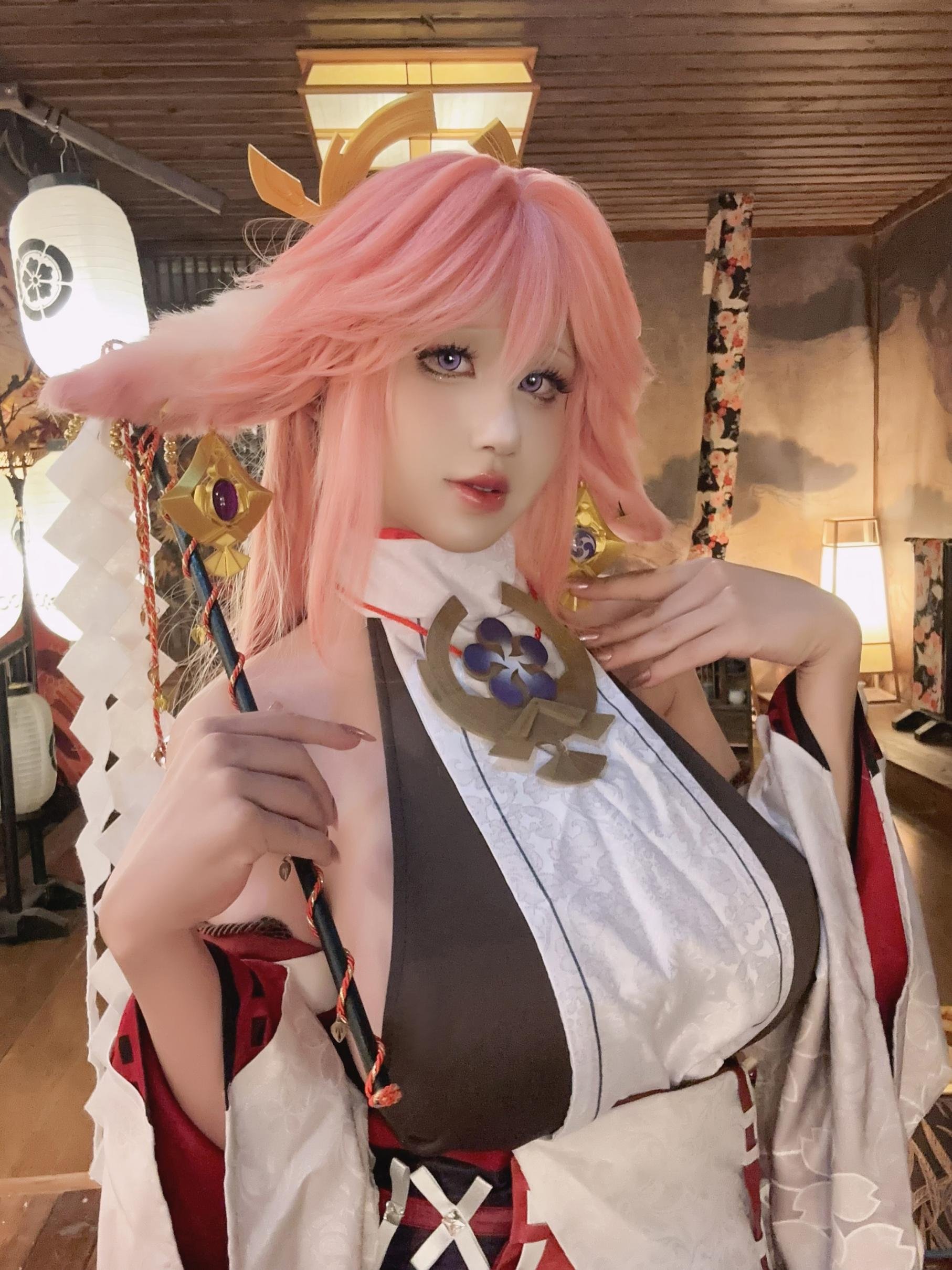 Sakura in Full Bloom - Yae Miko