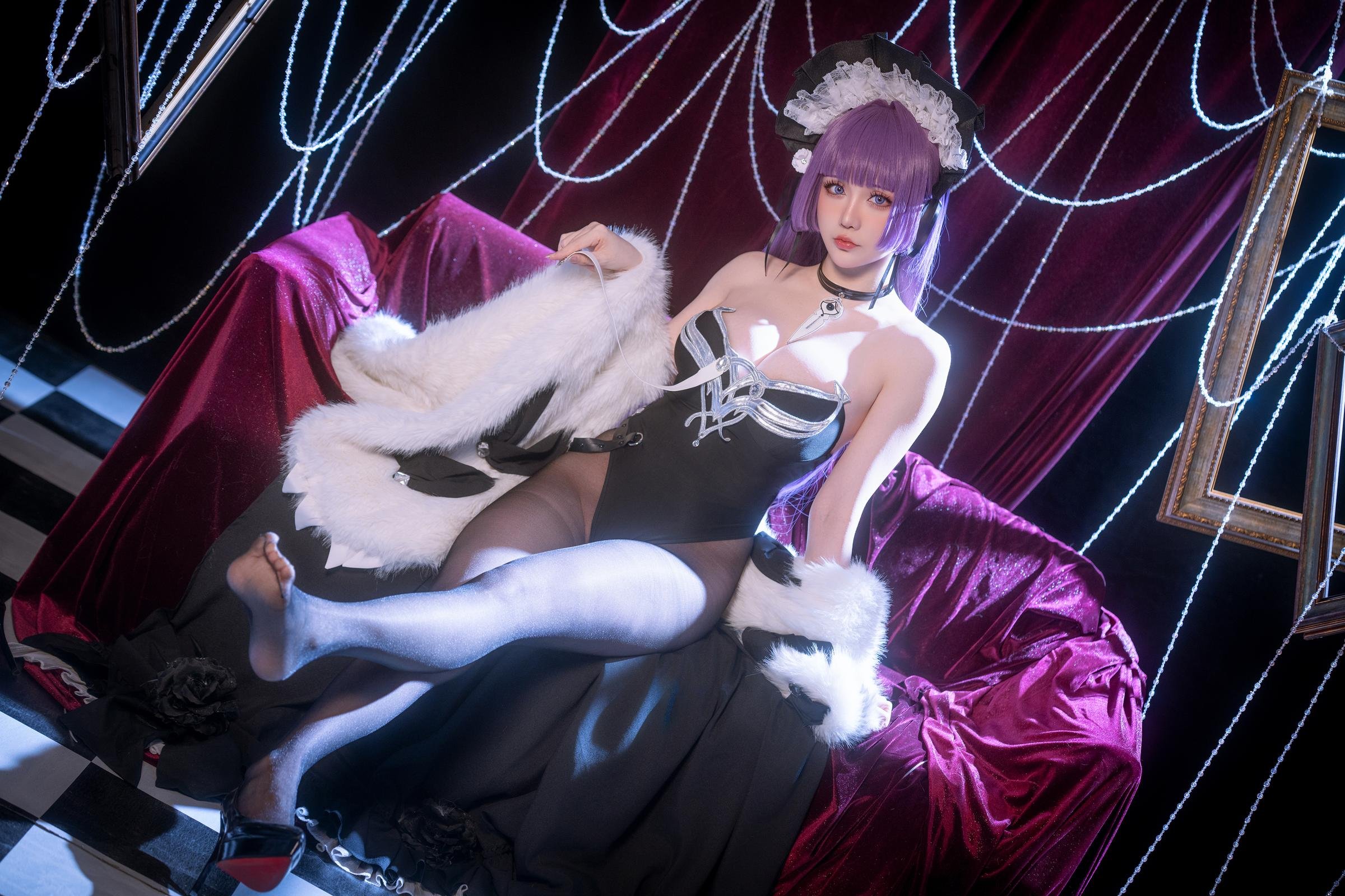 星之迟迟《碧蓝航线 塔什干》1V Cosplay写真