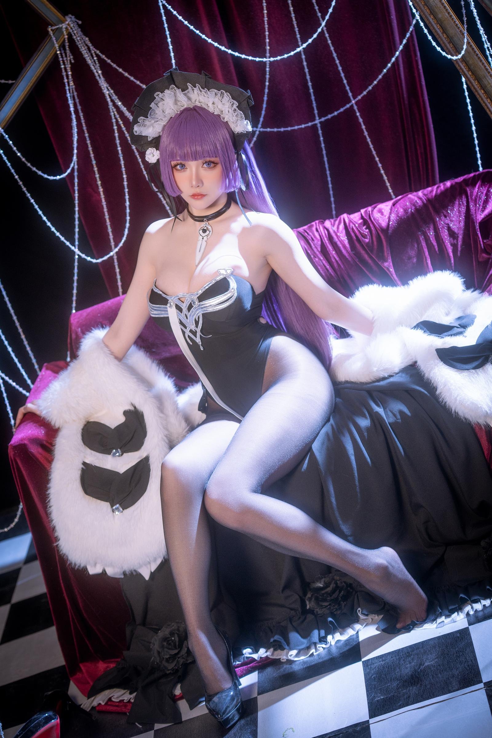 星之迟迟《碧蓝航线 塔什干》1V Cosplay写真