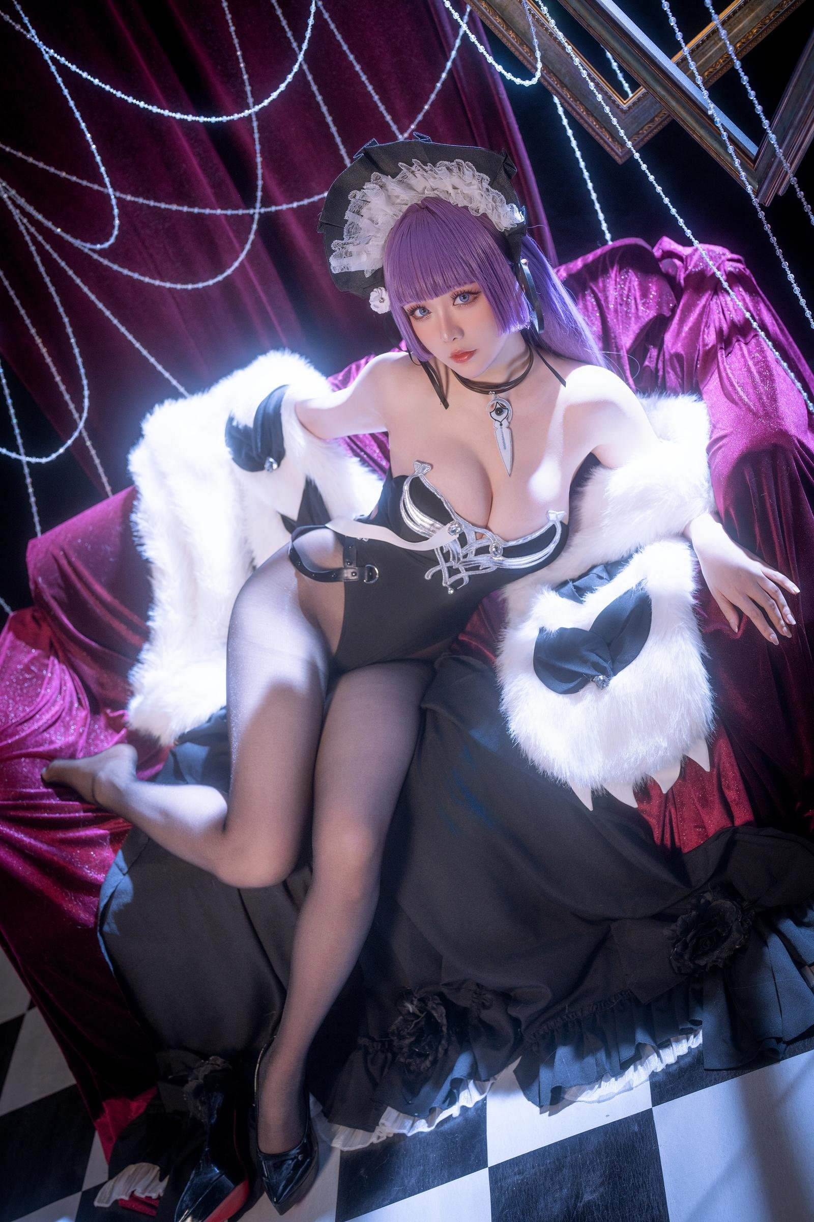 星之迟迟《碧蓝航线 塔什干》1V Cosplay写真