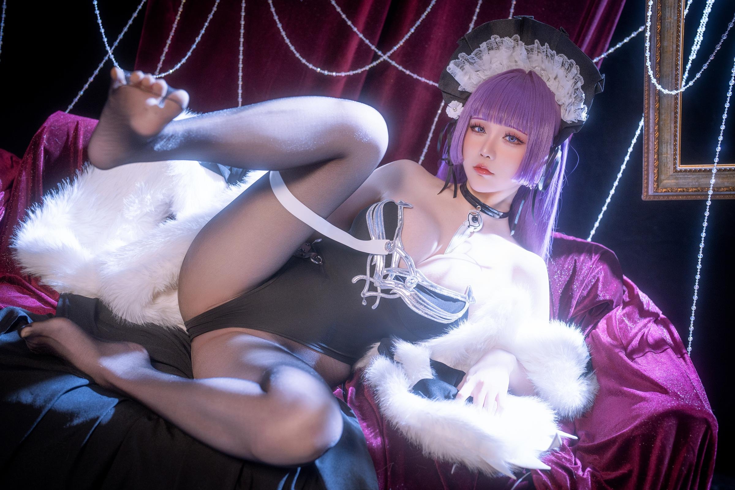星之迟迟《碧蓝航线 塔什干》1V Cosplay写真