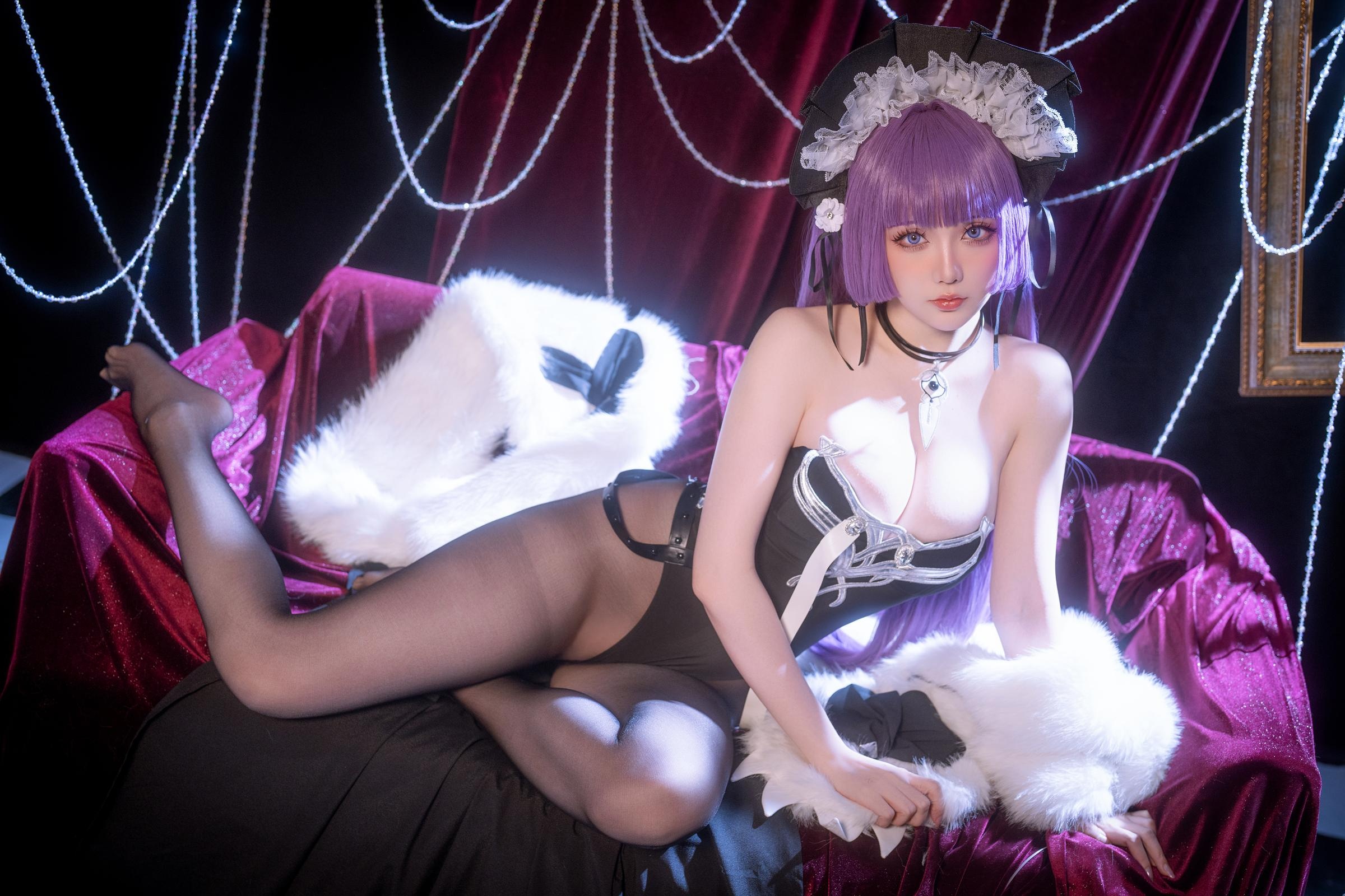 星之迟迟《碧蓝航线 塔什干》1V Cosplay写真