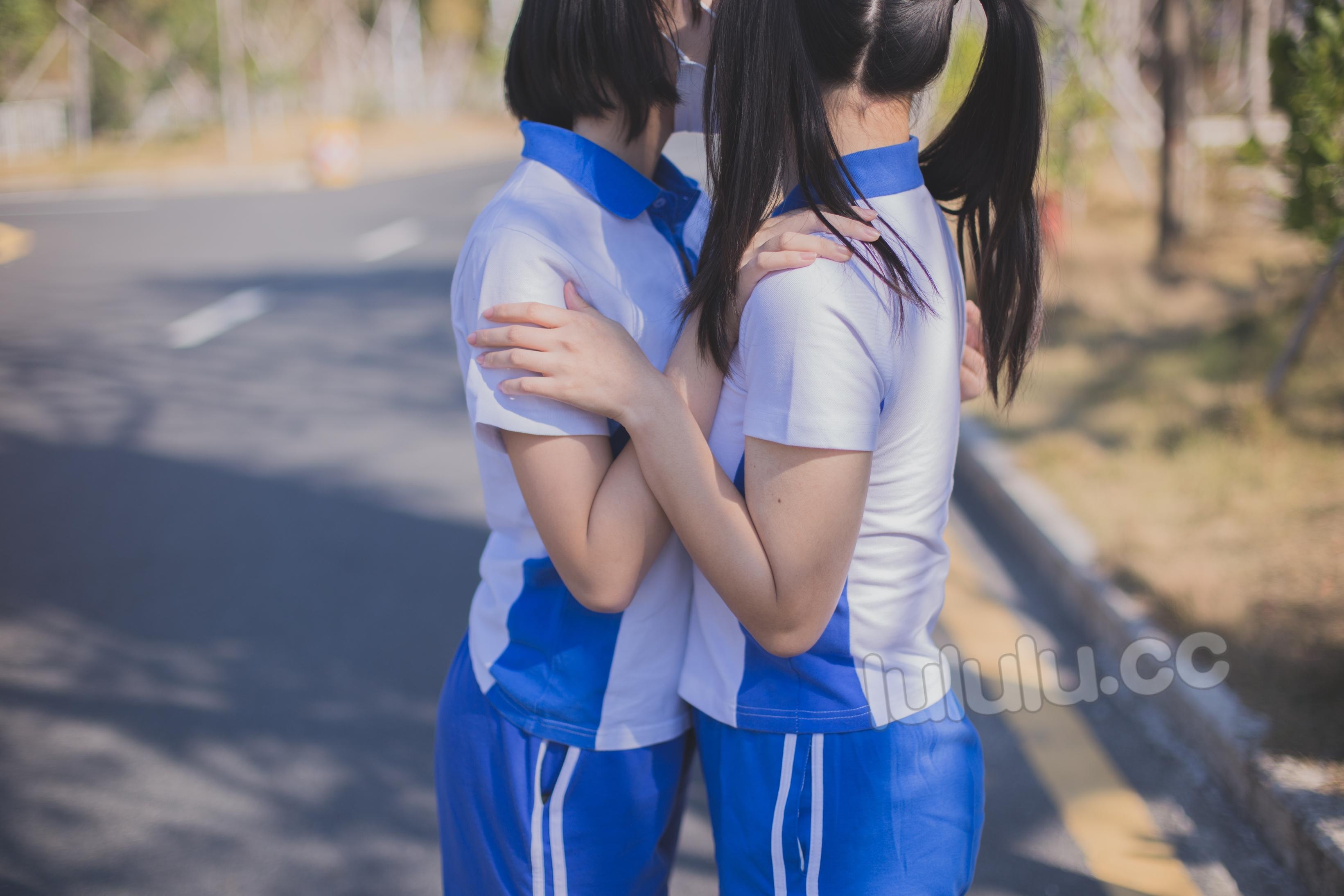 悠宝三岁 - 马路与大学楼道露出 53P