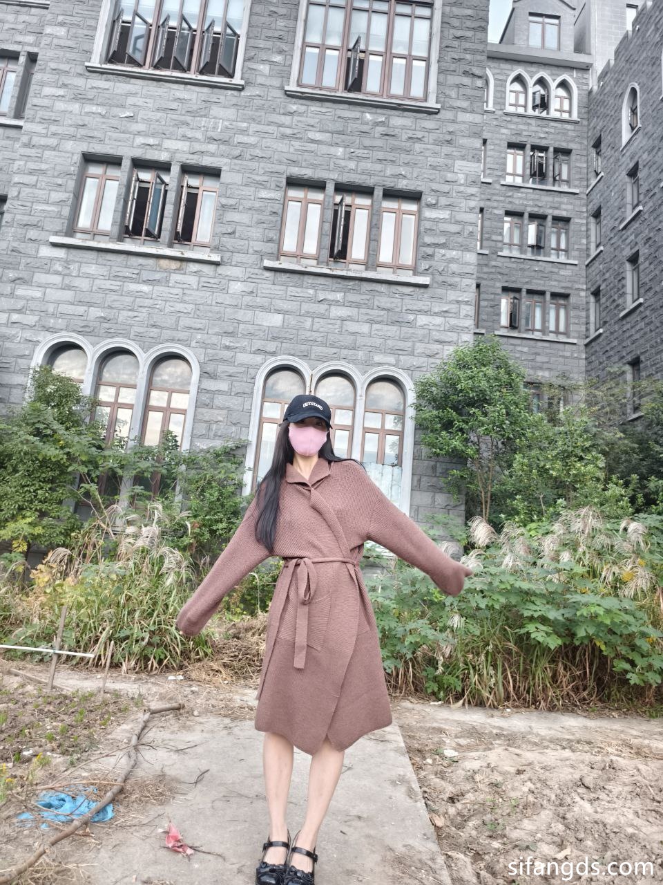 白桃汽水 - 文静女孩爱露出 30P19V