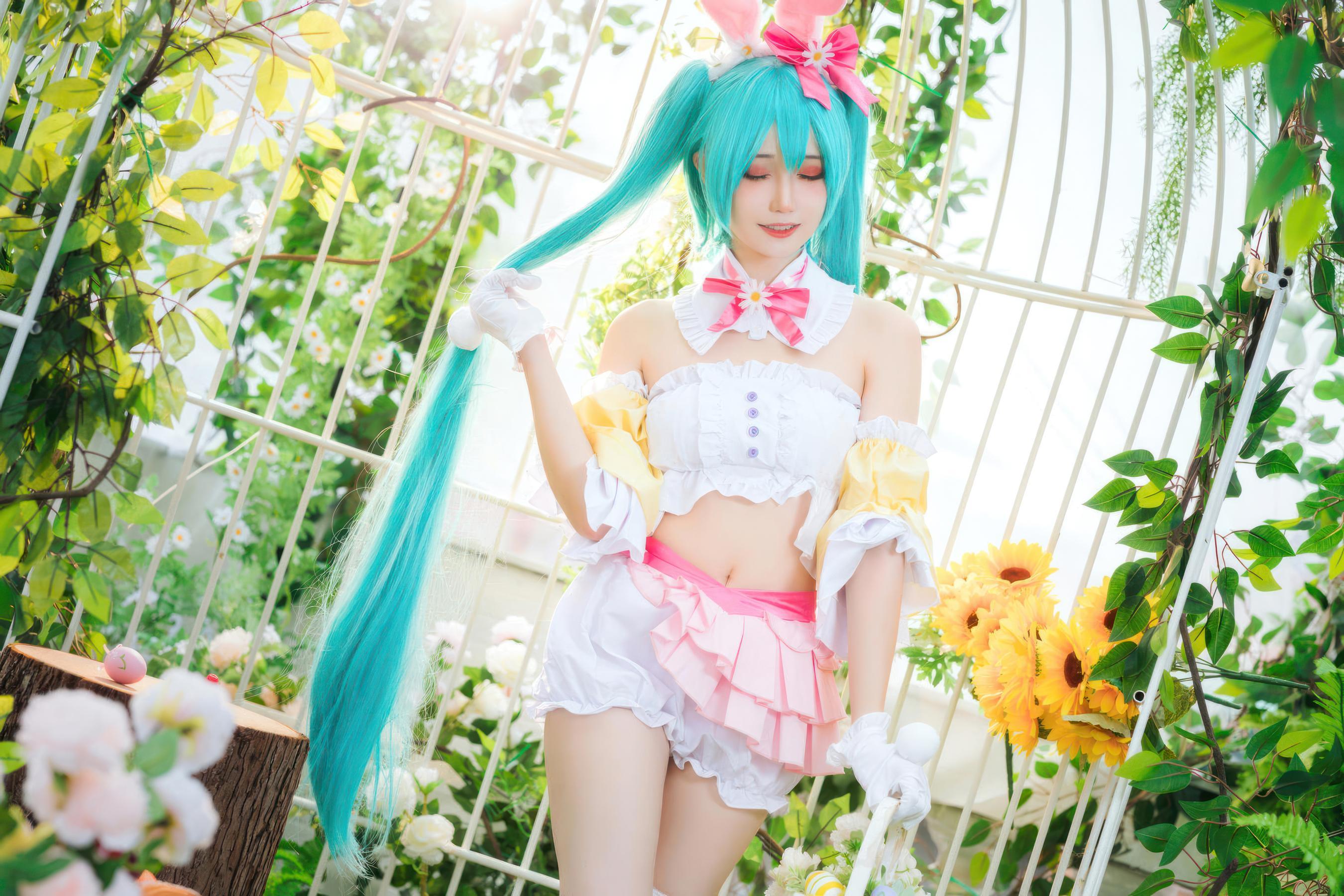 [cosplay] 焖焖碳 - cos 复活节兔子：真人写实性感兔女郎 白丝兔耳巨乳开档 极致肉感诱惑无修正 22P