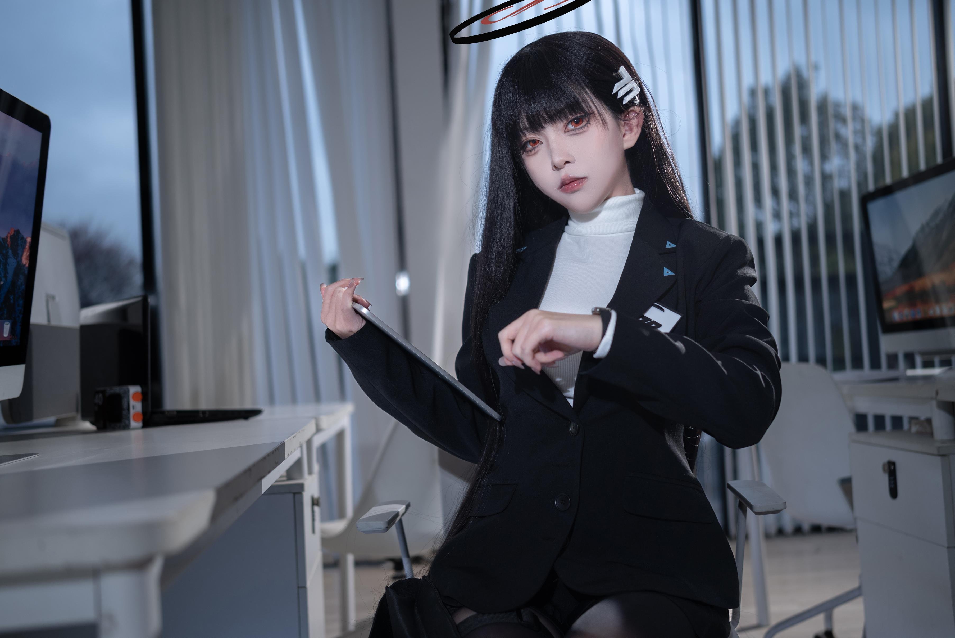 '[cosplay] Vectory Fish - Cosplay Tinh Tế của Yueli Yin: Thỏ Nữ Quyến Rũ Thực Tế, Tóc Đen, Ngực Khủng, Tất Đen Mở Đường, Cám Dỗ Tột Độ 36P'