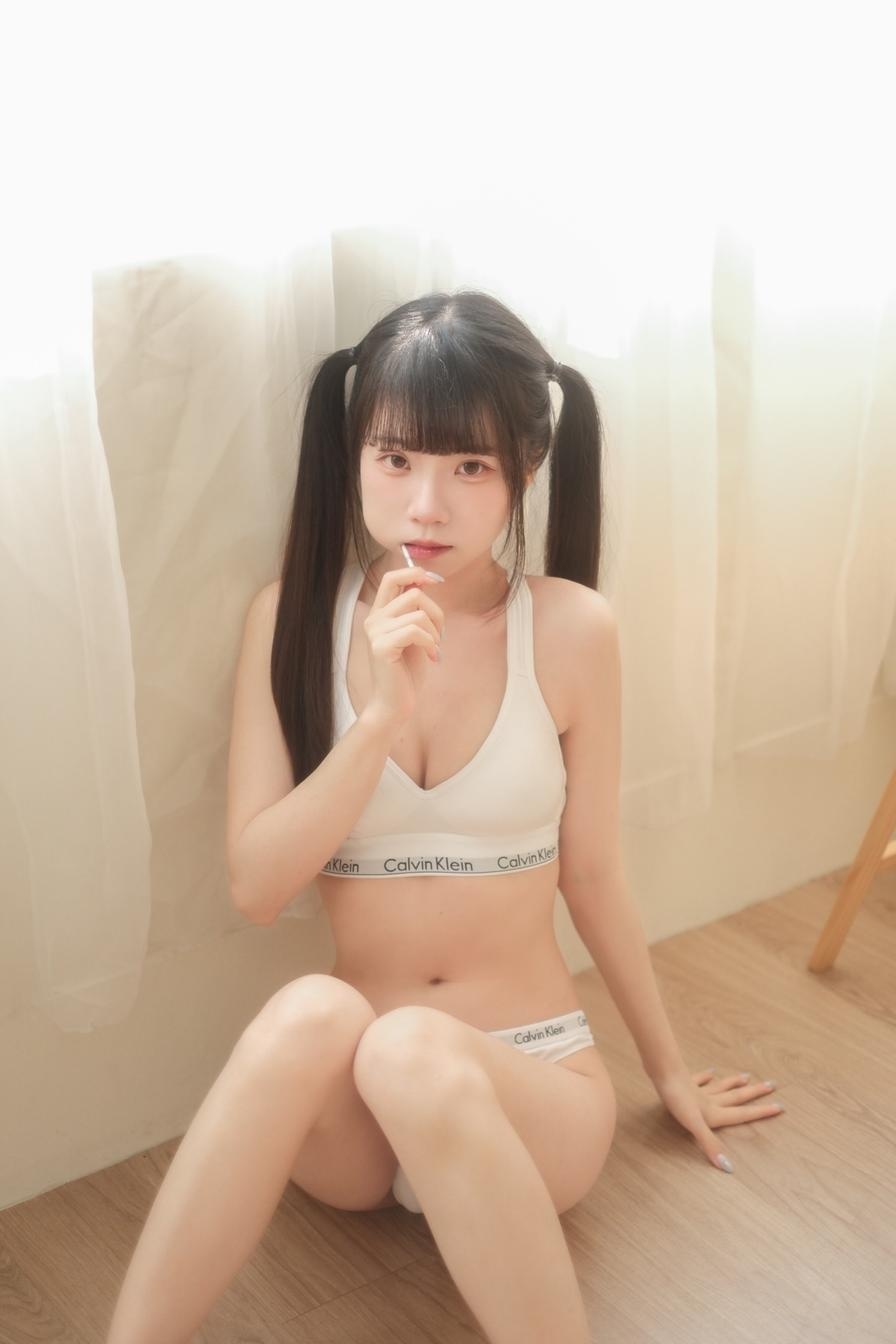 Coco Thỏ Trắng - Cô Mèo Con Muốn Được Chủ Yêu Thương 69P1V
