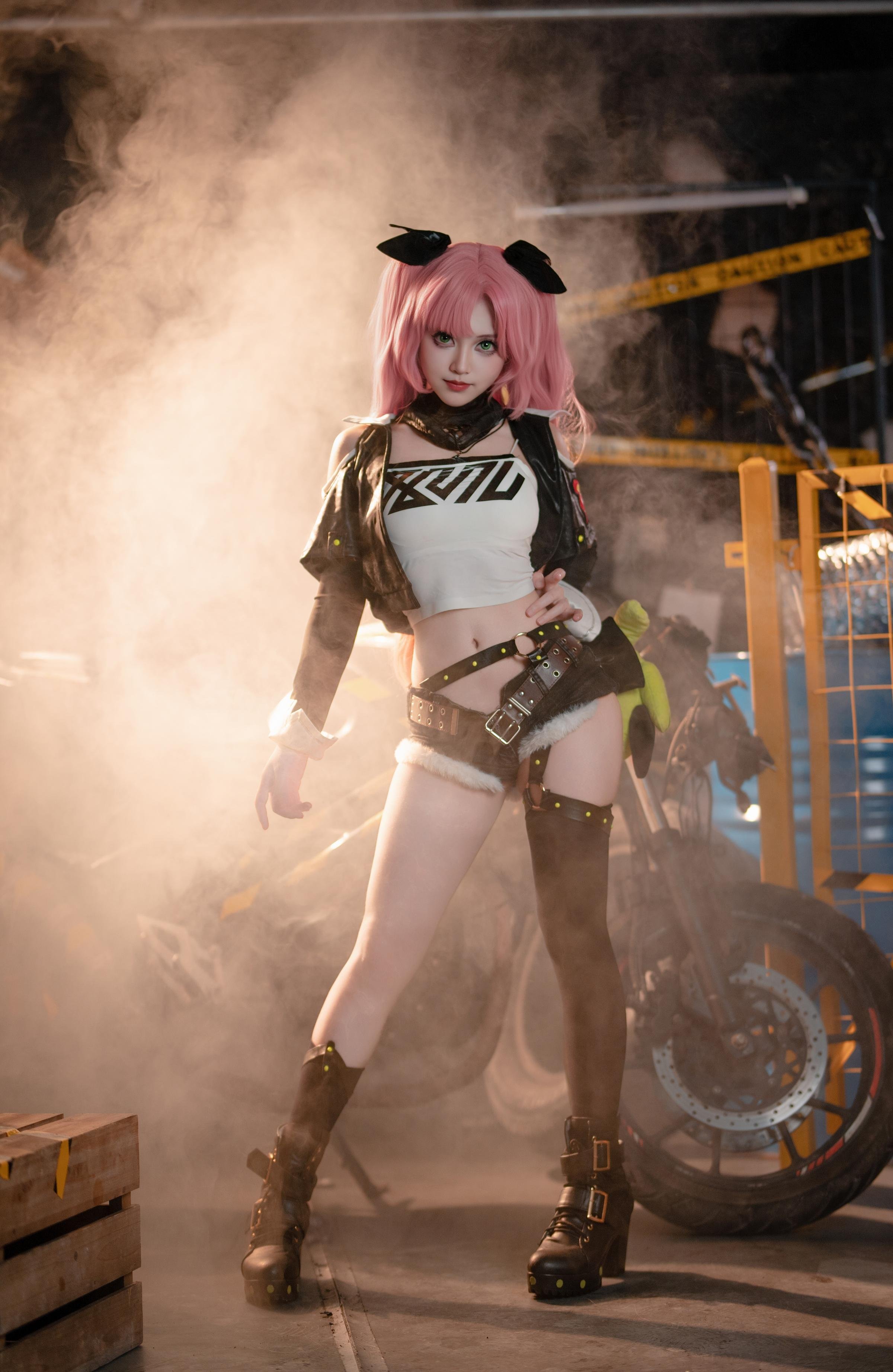 '[cosplay] Bangni邦尼 - [真人写实] cos Ni cô·罗宾: Nữ khảo cổ chân dài, áo sơ mi rách, ngực khủng ướt át, không chỉnh sửa 77P'