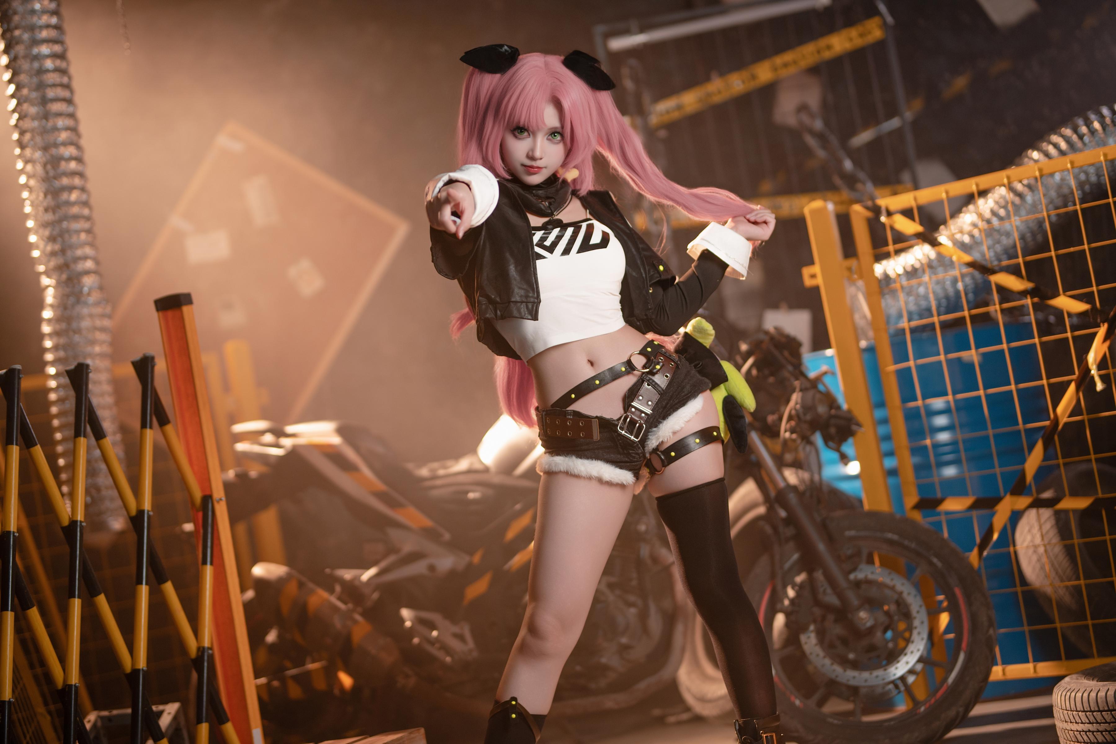 '[cosplay] Bangni邦尼 - [真人写实] cos Ni cô·罗宾: Nữ khảo cổ chân dài, áo sơ mi rách, ngực khủng ướt át, không chỉnh sửa 77P'