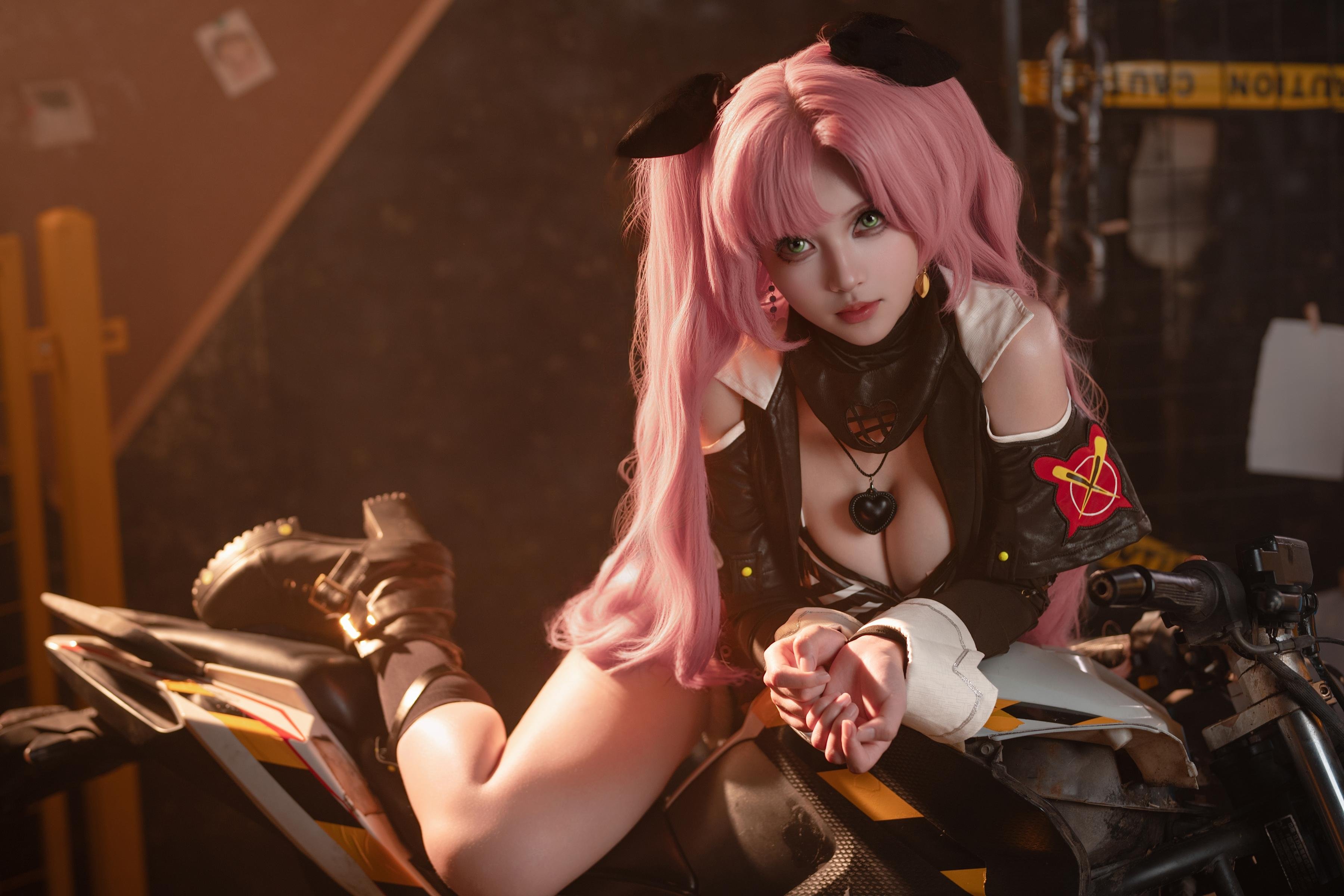 [cosplay] Bangni邦尼 - [真人写实] cos 妮可·罗宾：考古学家御姐长腿黑丝撕裂衬衫 巨乳湿身透视极致堕落无修正调教 77P