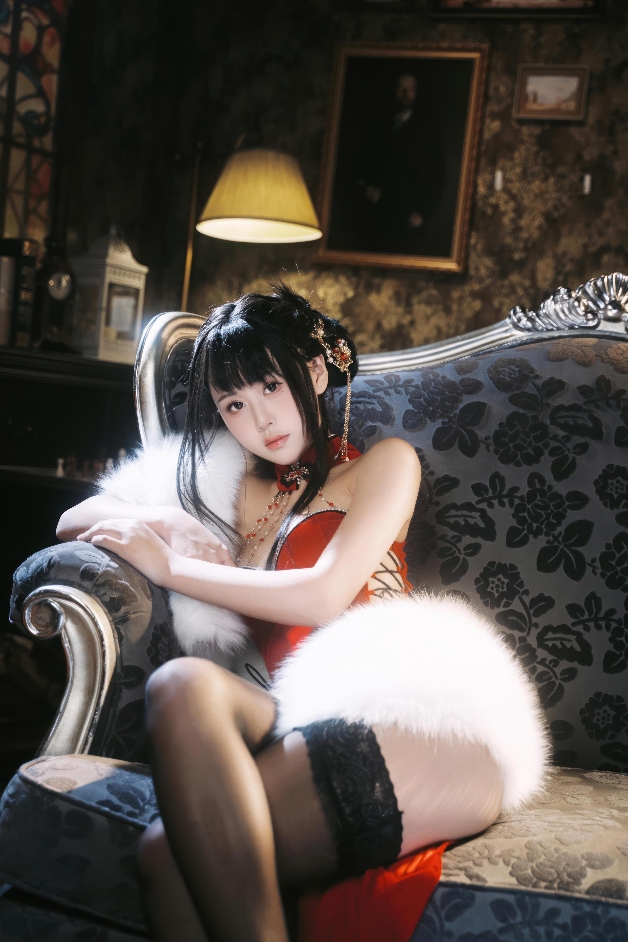 '[cosplay] 萌芽儿o0 - 朱砂痣: Diễn Xuất Chủ Đề Gợi Cảm Thực Tế Với Trang Điểm Đỏ Đậm, Tạo Dáng Đen Quyến Rũ, Ảnh Tư Gia Gần 26P'