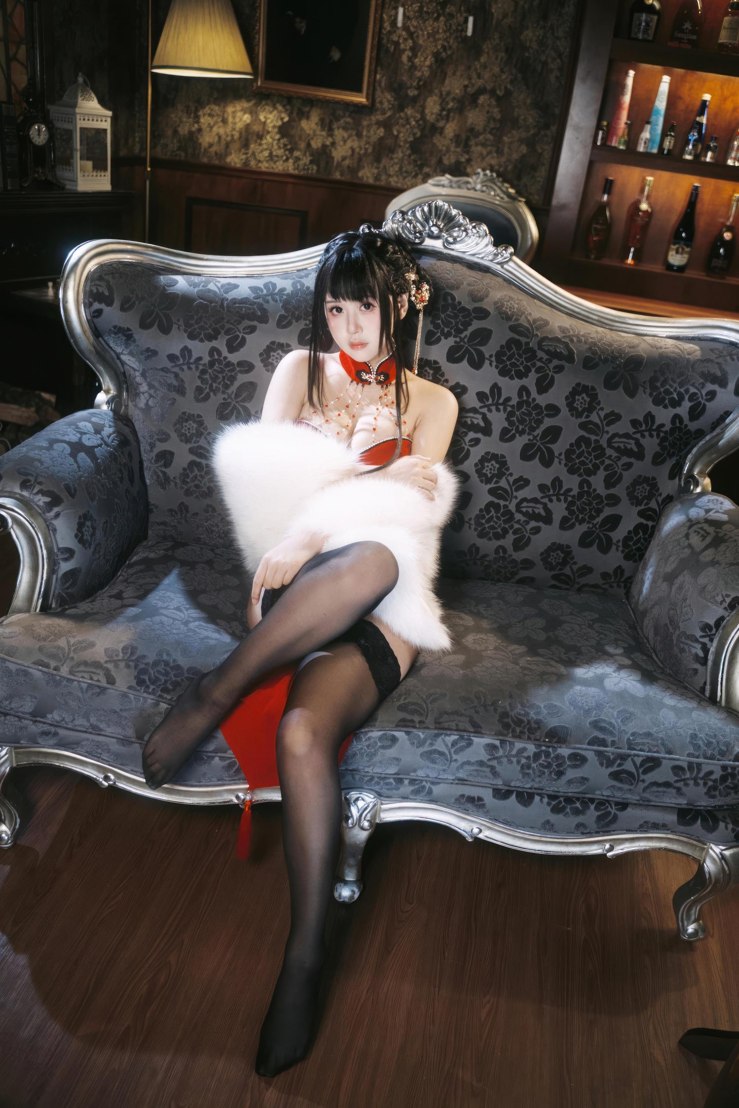 '[cosplay] 萌芽儿o0 - 朱砂痣: Diễn Xuất Chủ Đề Gợi Cảm Thực Tế Với Trang Điểm Đỏ Đậm, Tạo Dáng Đen Quyến Rũ, Ảnh Tư Gia Gần 26P'