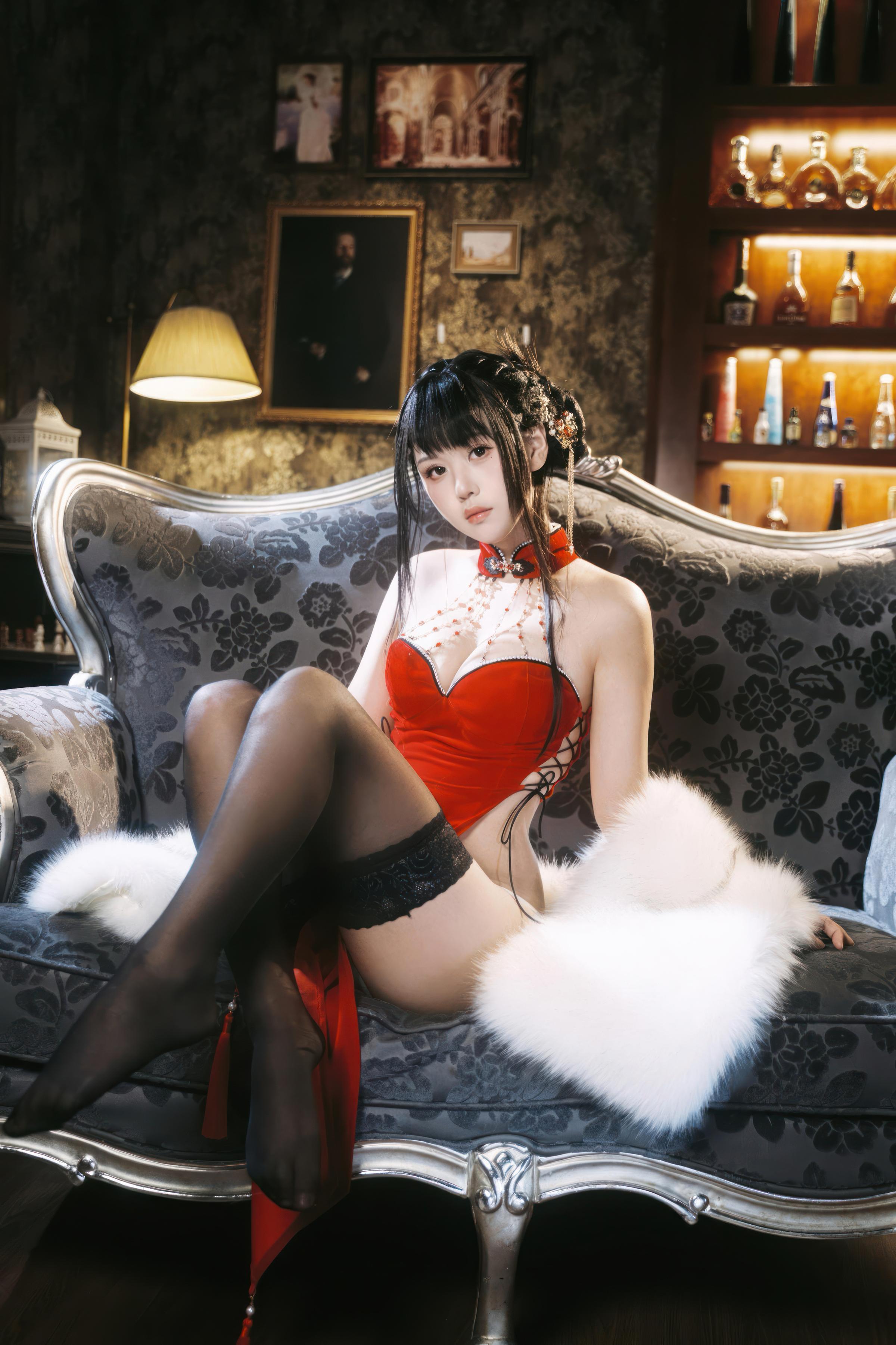 '[cosplay] 萌芽儿o0 - 朱砂痣: Diễn Xuất Chủ Đề Gợi Cảm Thực Tế Với Trang Điểm Đỏ Đậm, Tạo Dáng Đen Quyến Rũ, Ảnh Tư Gia Gần 26P'